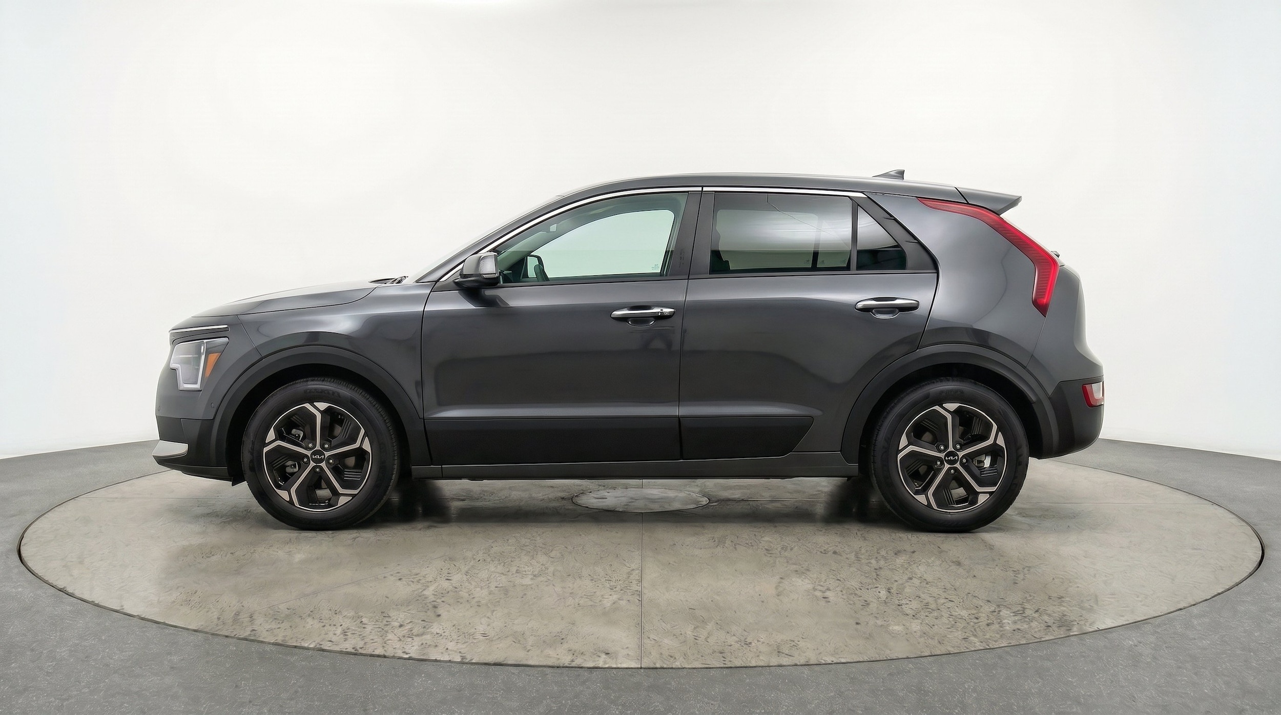 Thumbnail: 2026 Kia Niro - 5