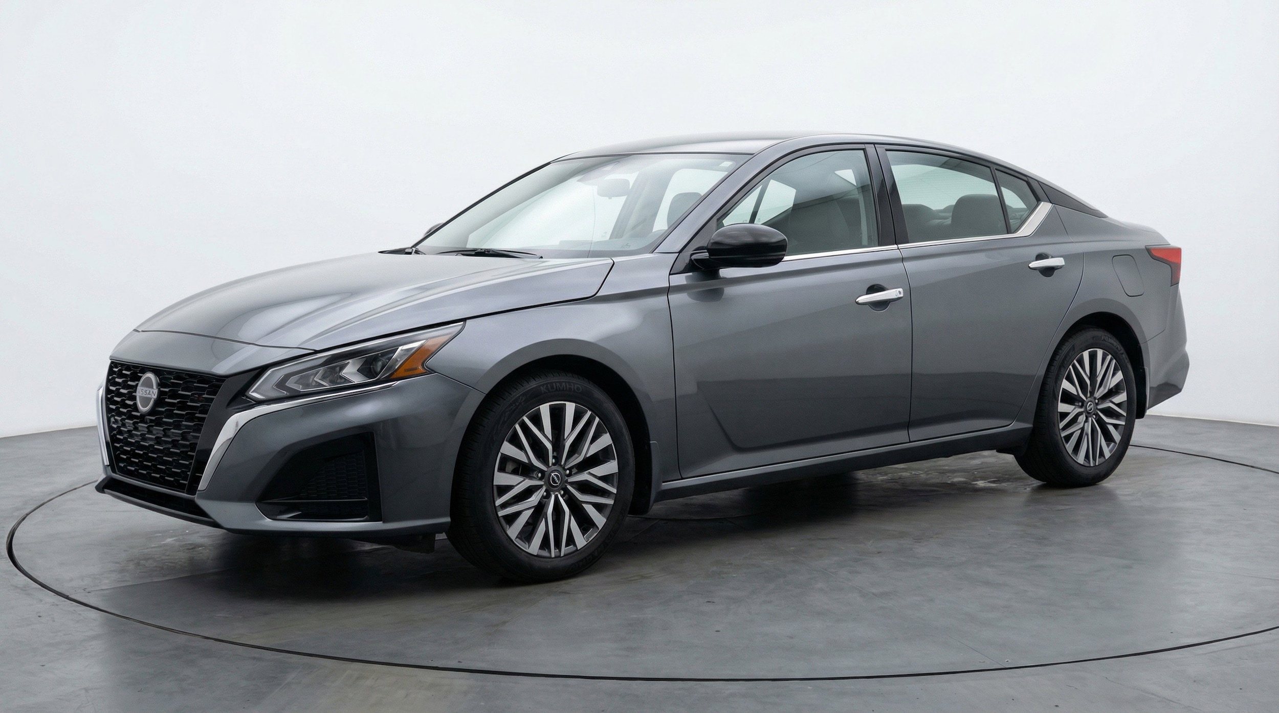 Thumbnail: 2025 Nissan Altima - 3