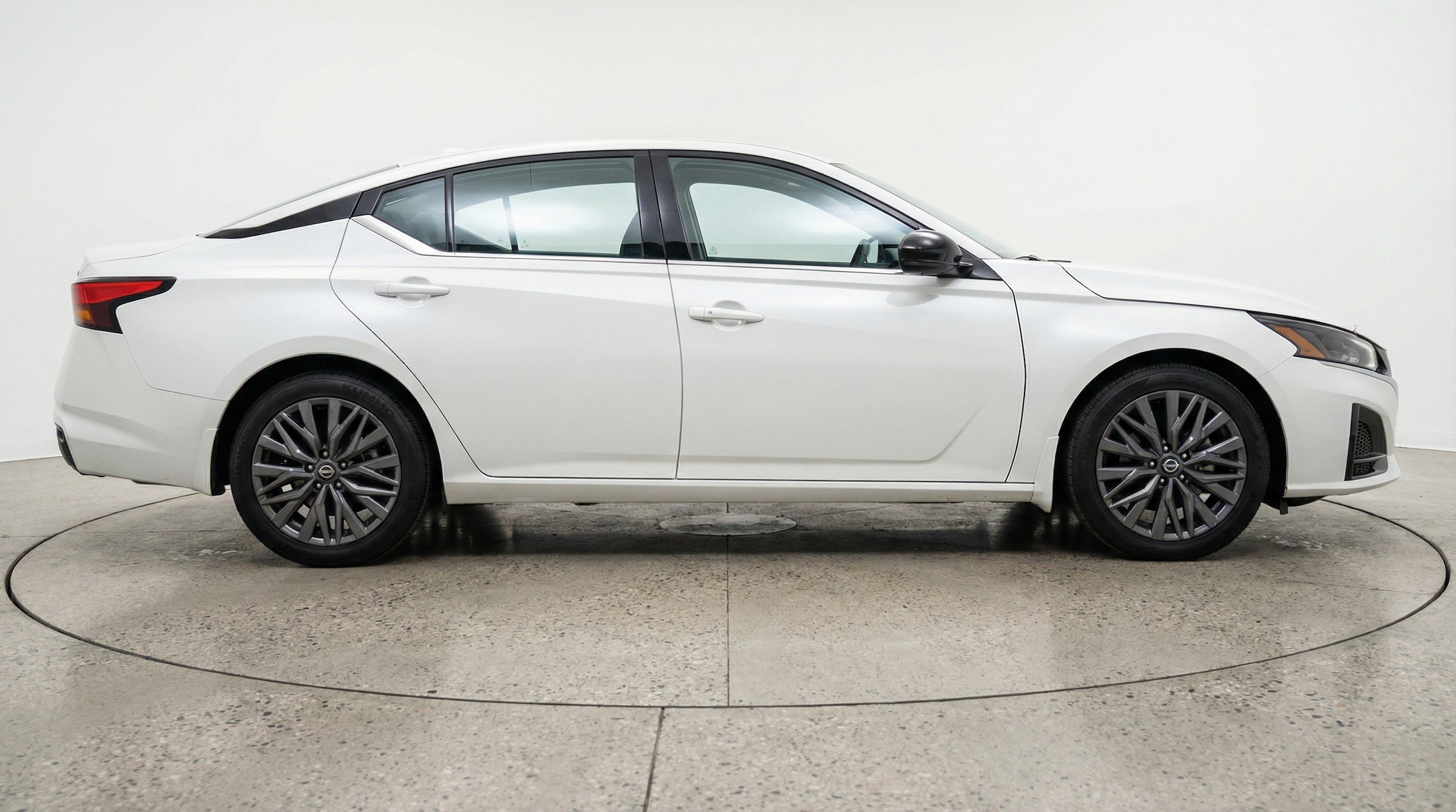 Thumbnail: 2025 Nissan Altima - 11