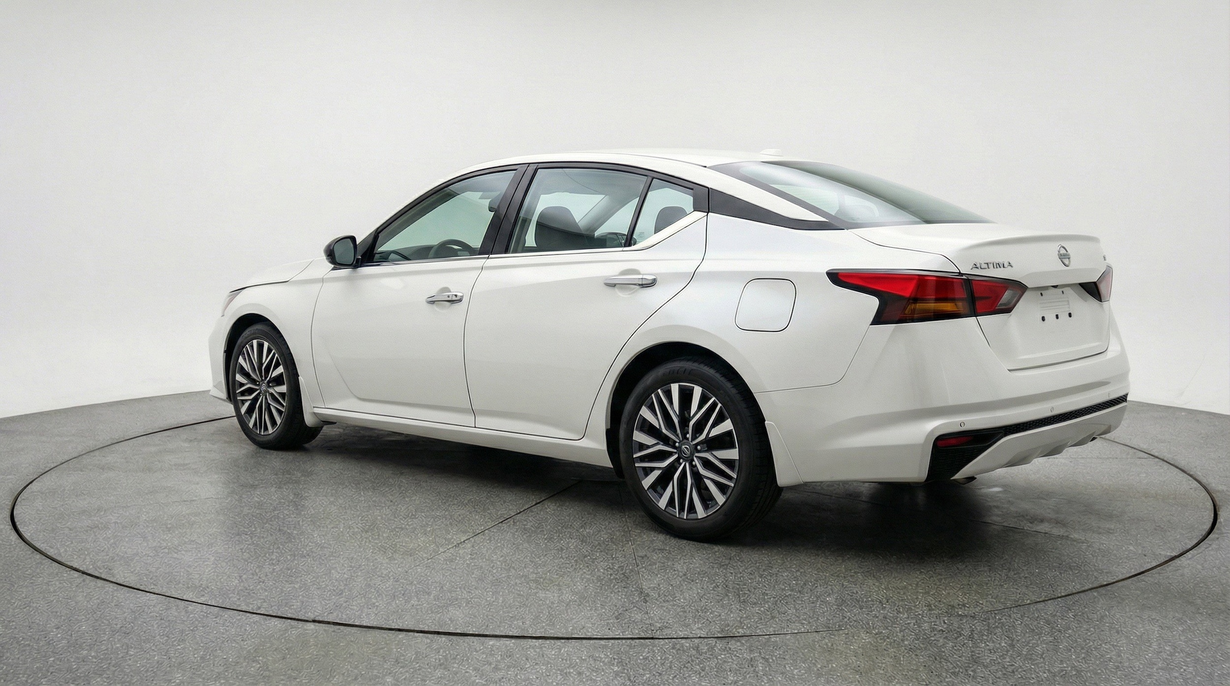 Thumbnail: 2025 Nissan Altima - 6