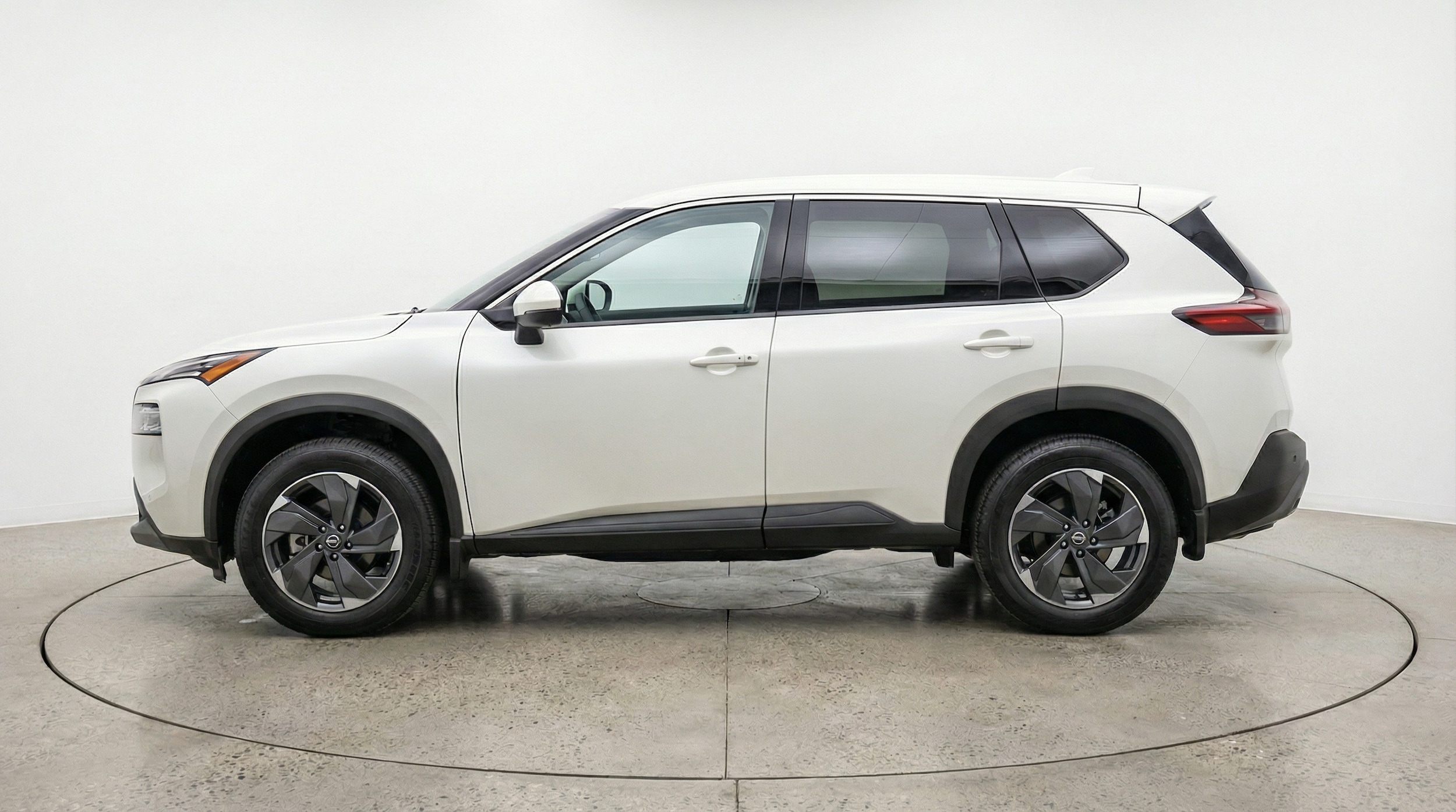 Thumbnail: 2025 Nissan Rogue - 4