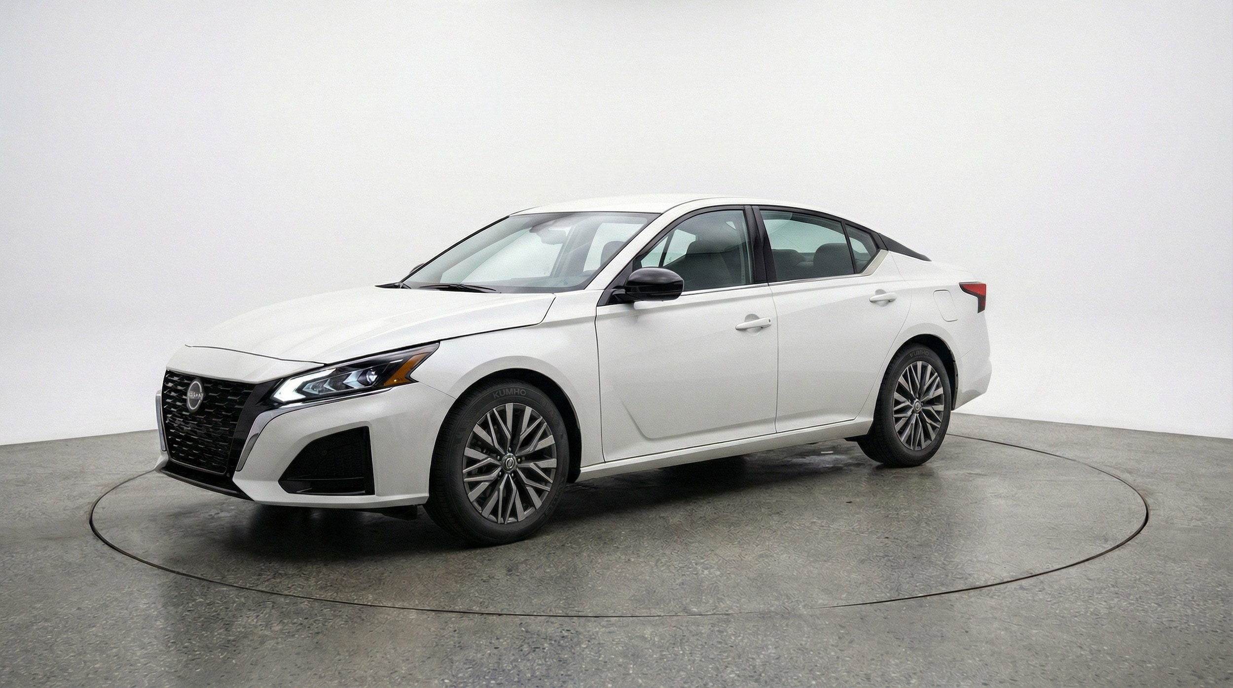 Thumbnail: 2025 Nissan Altima - 3