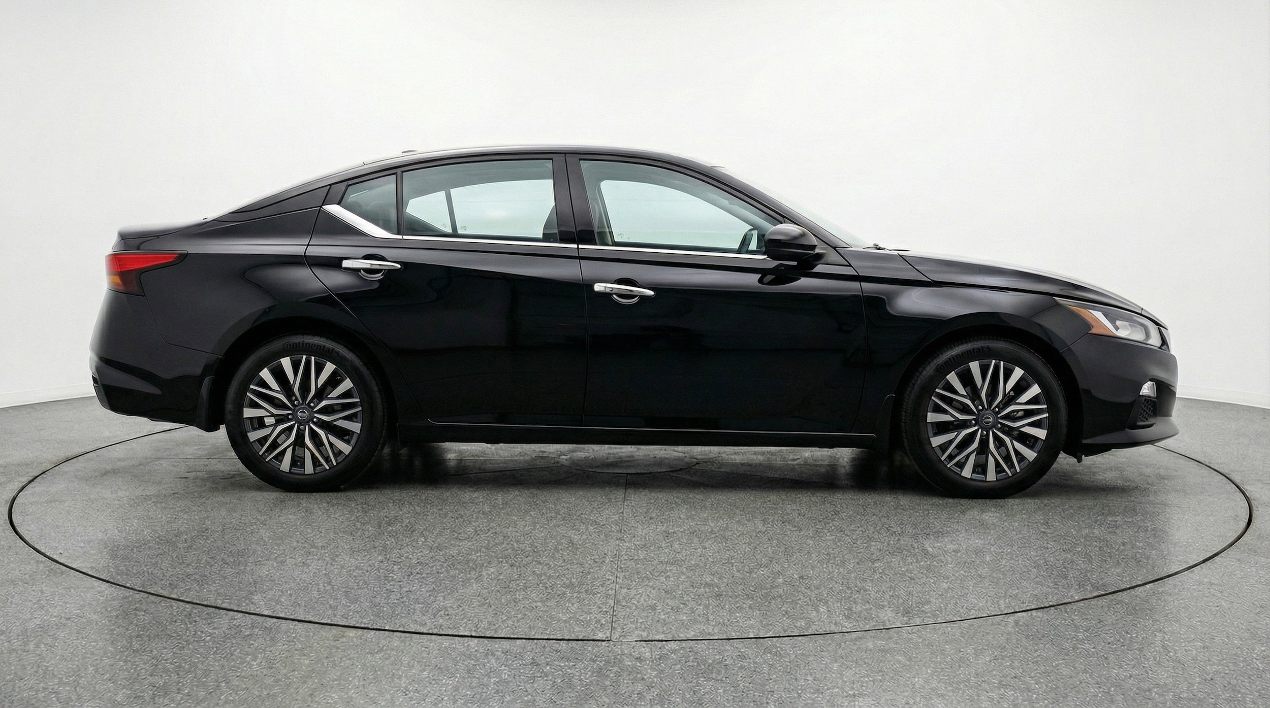 Thumbnail: 2025 Nissan Altima - 11