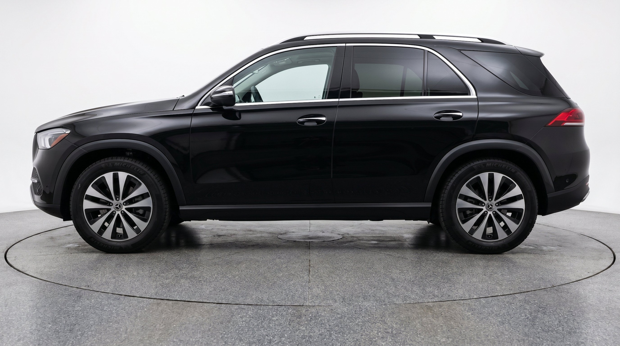 Thumbnail: 2026 Mercedes-Benz GLE - 5