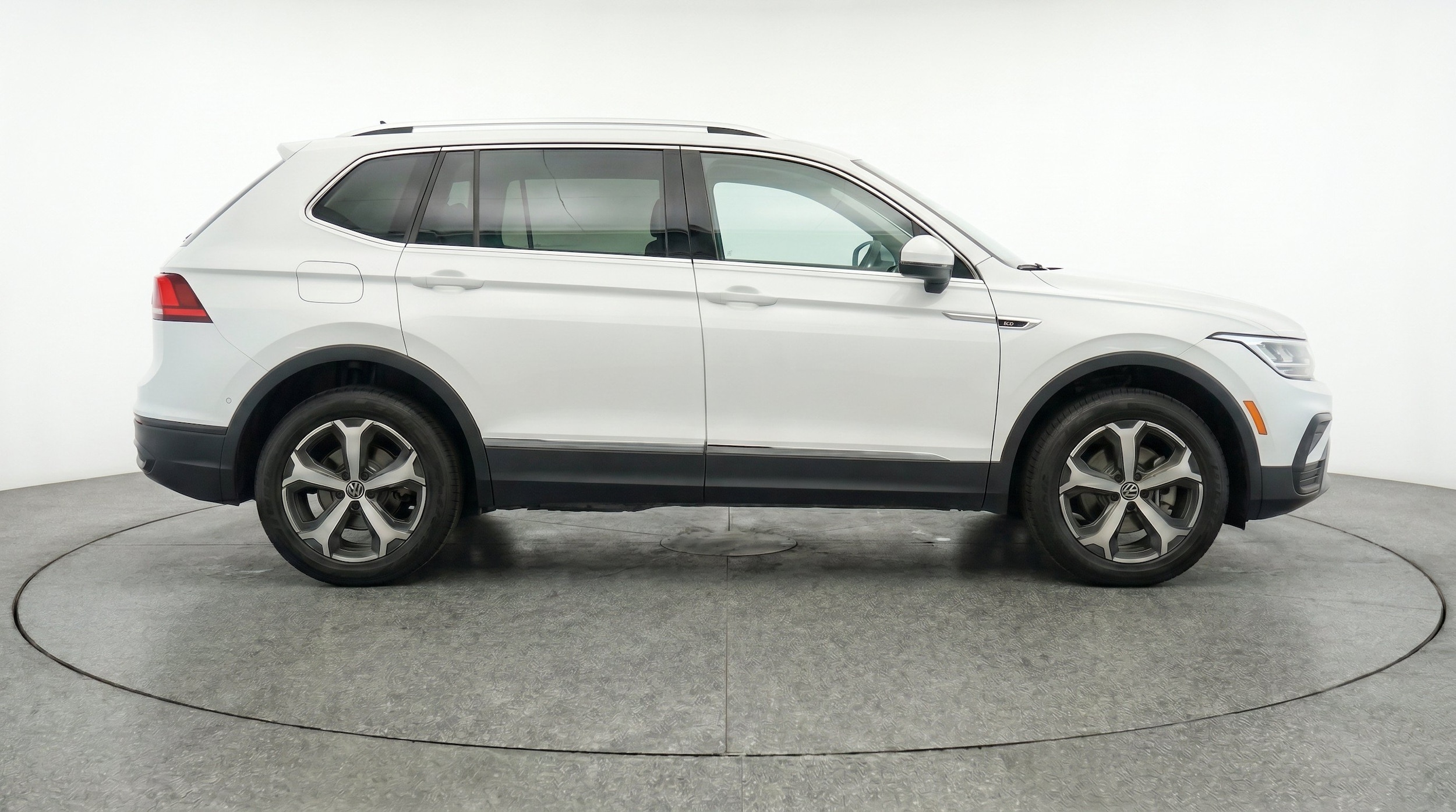 Thumbnail: 2026 Volkswagen Tiguan - 11