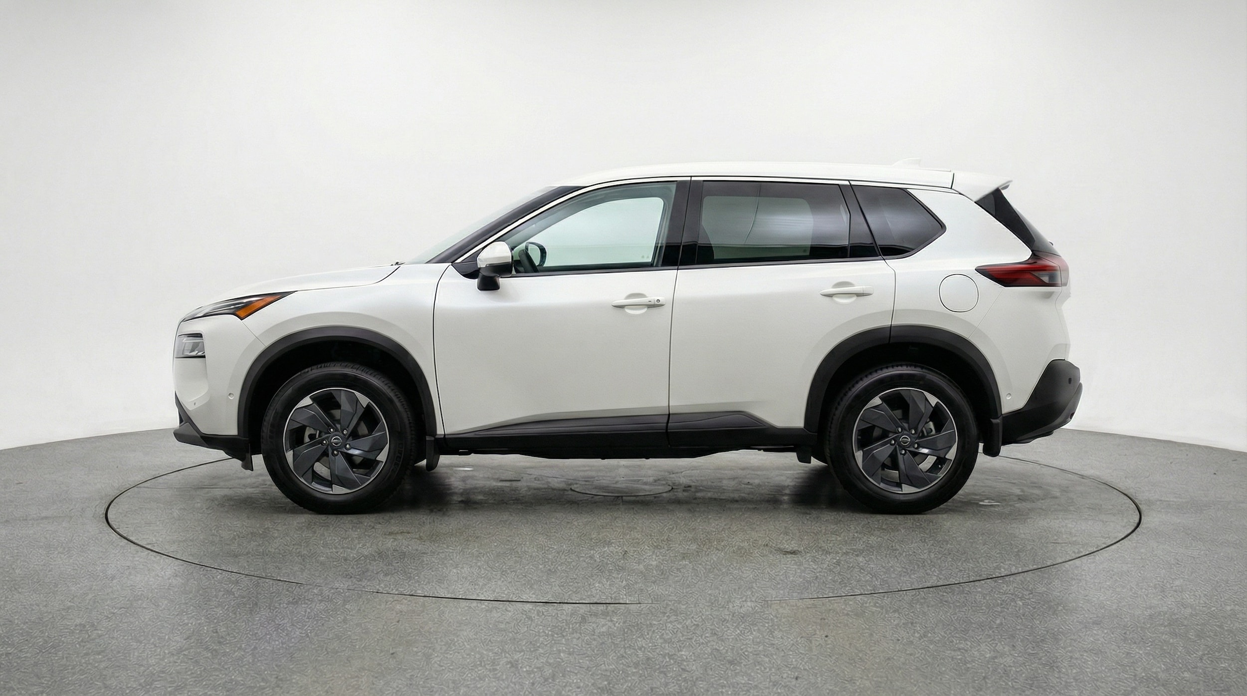 Thumbnail: 2025 Nissan Rogue - 4