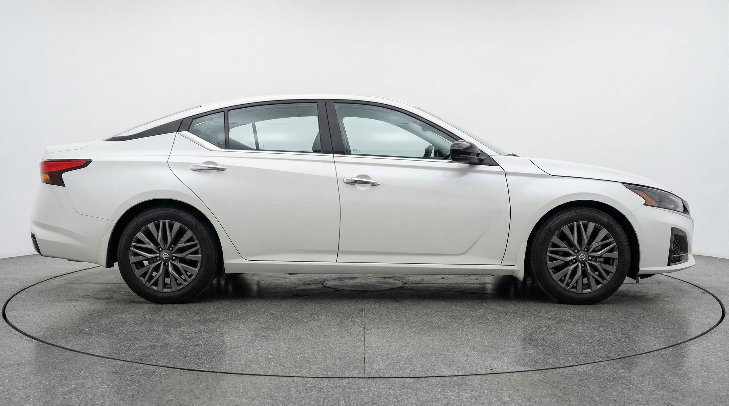 Thumbnail: 2025 Nissan Altima - 11