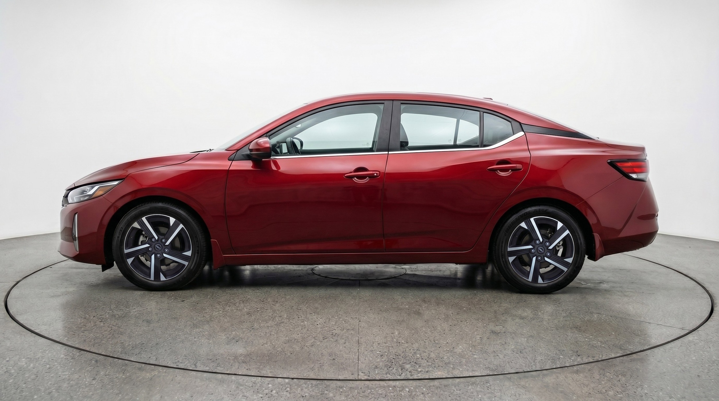 Thumbnail: 2025 Nissan Sentra - 5