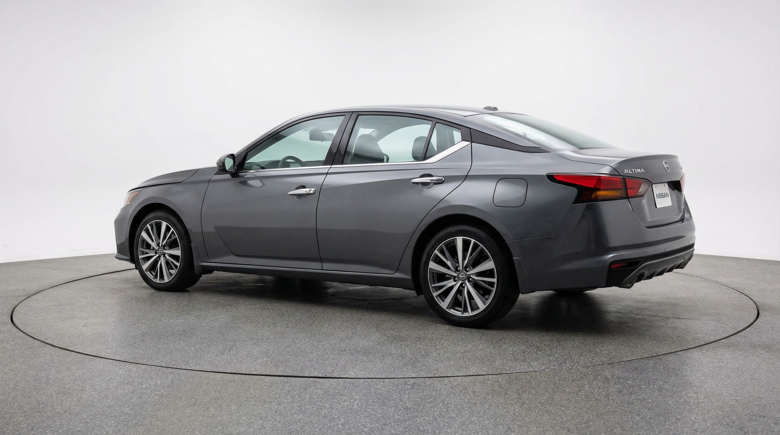 Thumbnail: 2025 Nissan Altima - 5