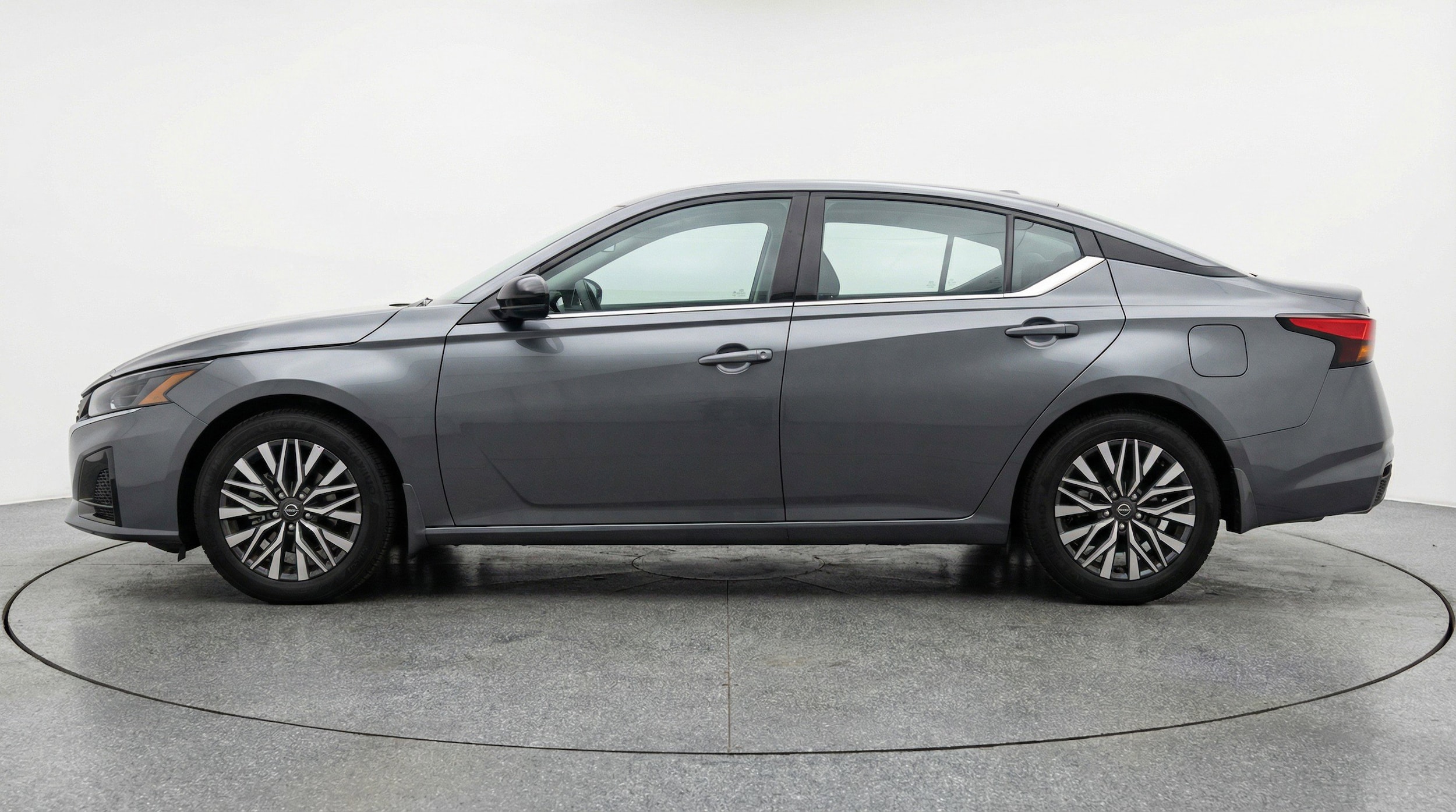 Thumbnail: 2025 Nissan Altima - 5