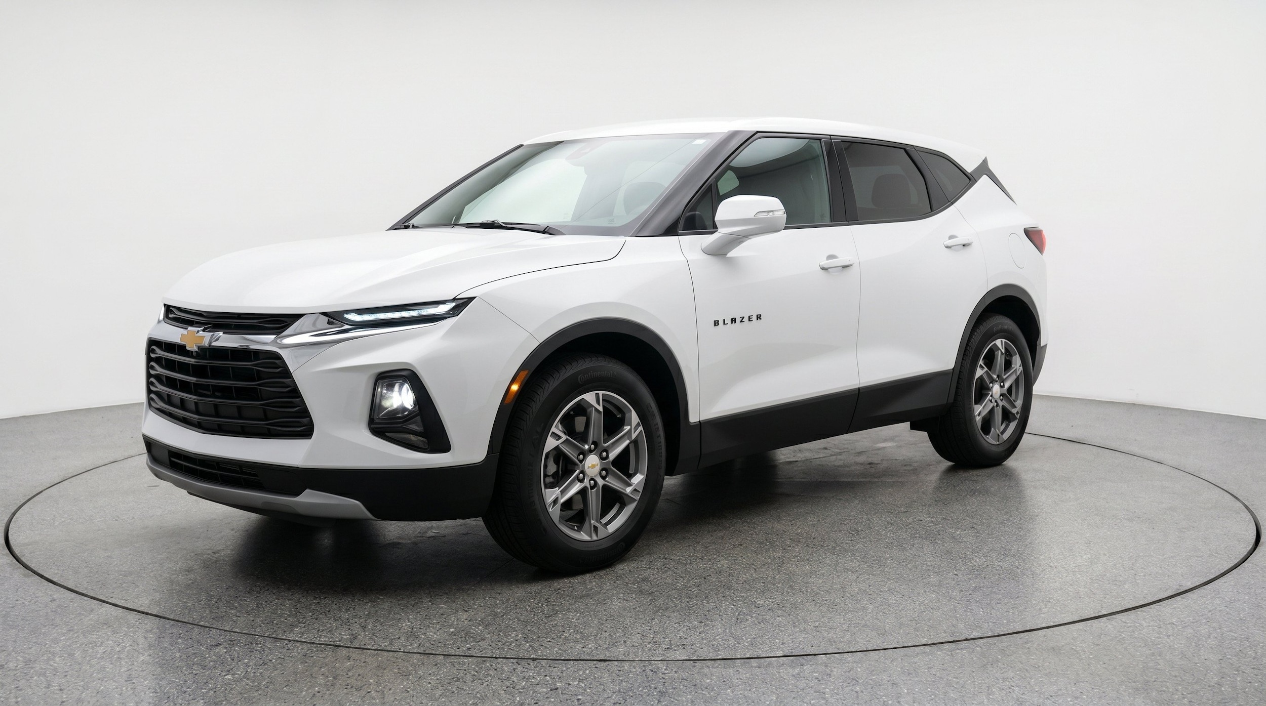 Thumbnail: 2026 Chevrolet Blazer - 3