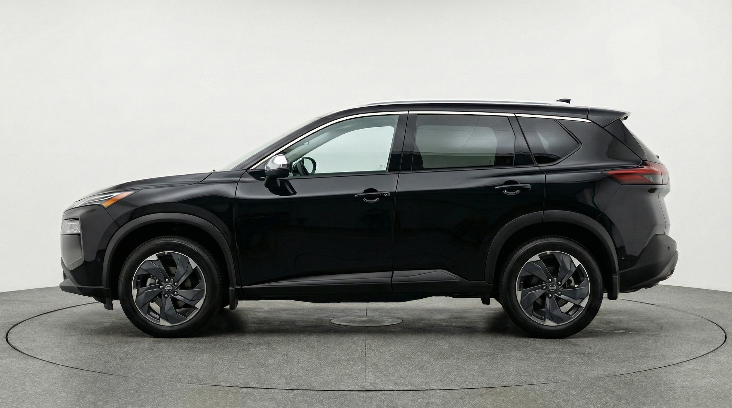 Thumbnail: 2025 Nissan Rogue - 4