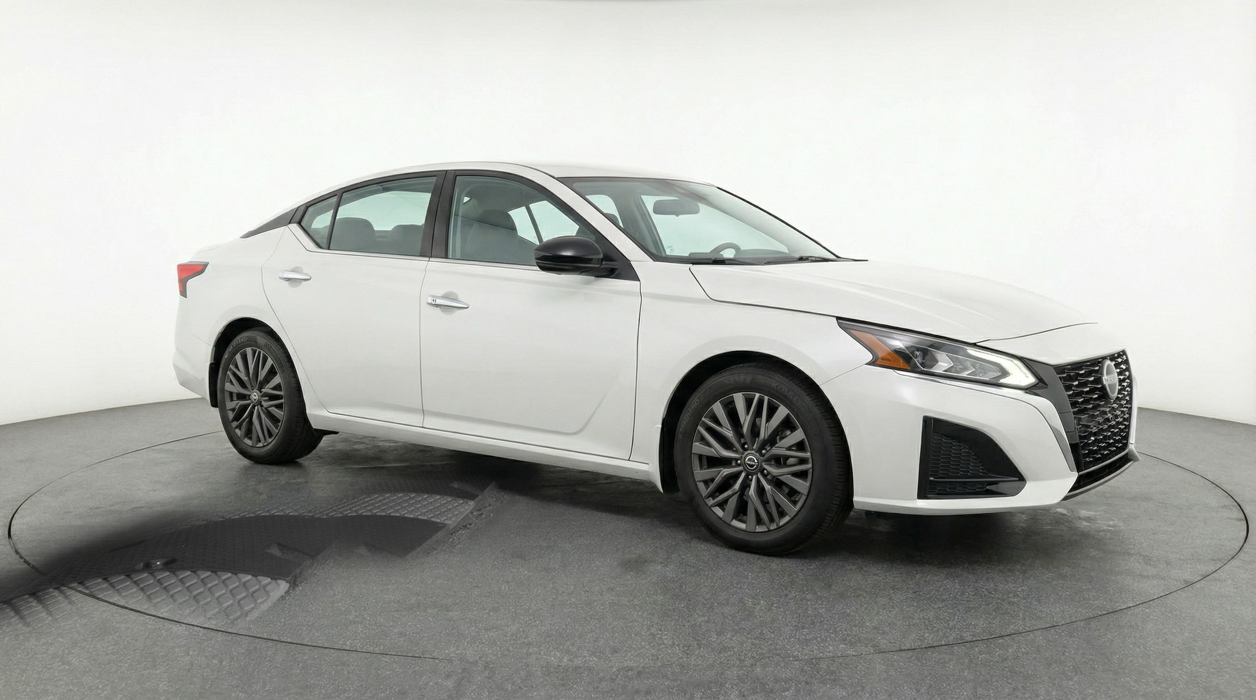 Thumbnail: 2025 Nissan Altima - 1