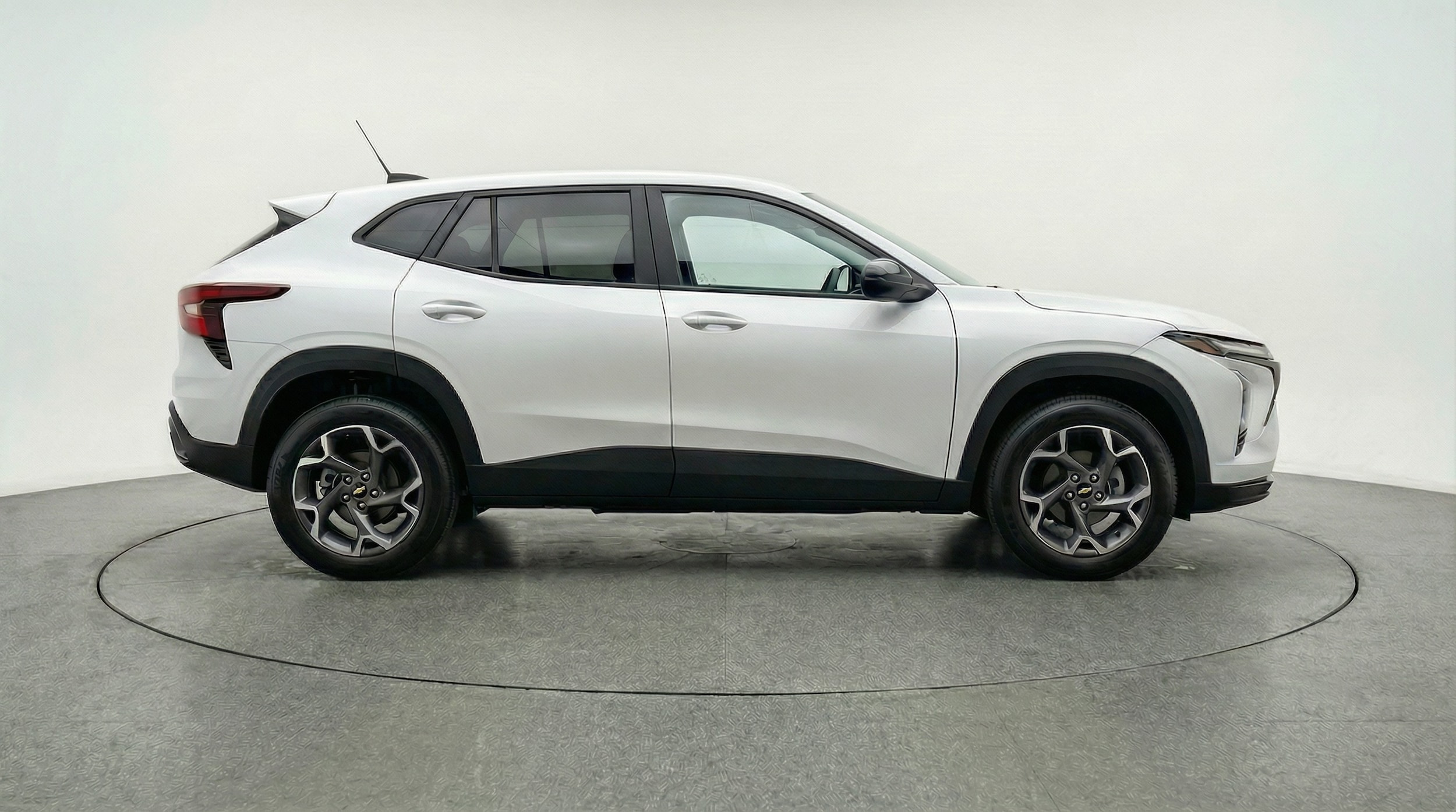 Thumbnail: 2025 Chevrolet Trax - 8