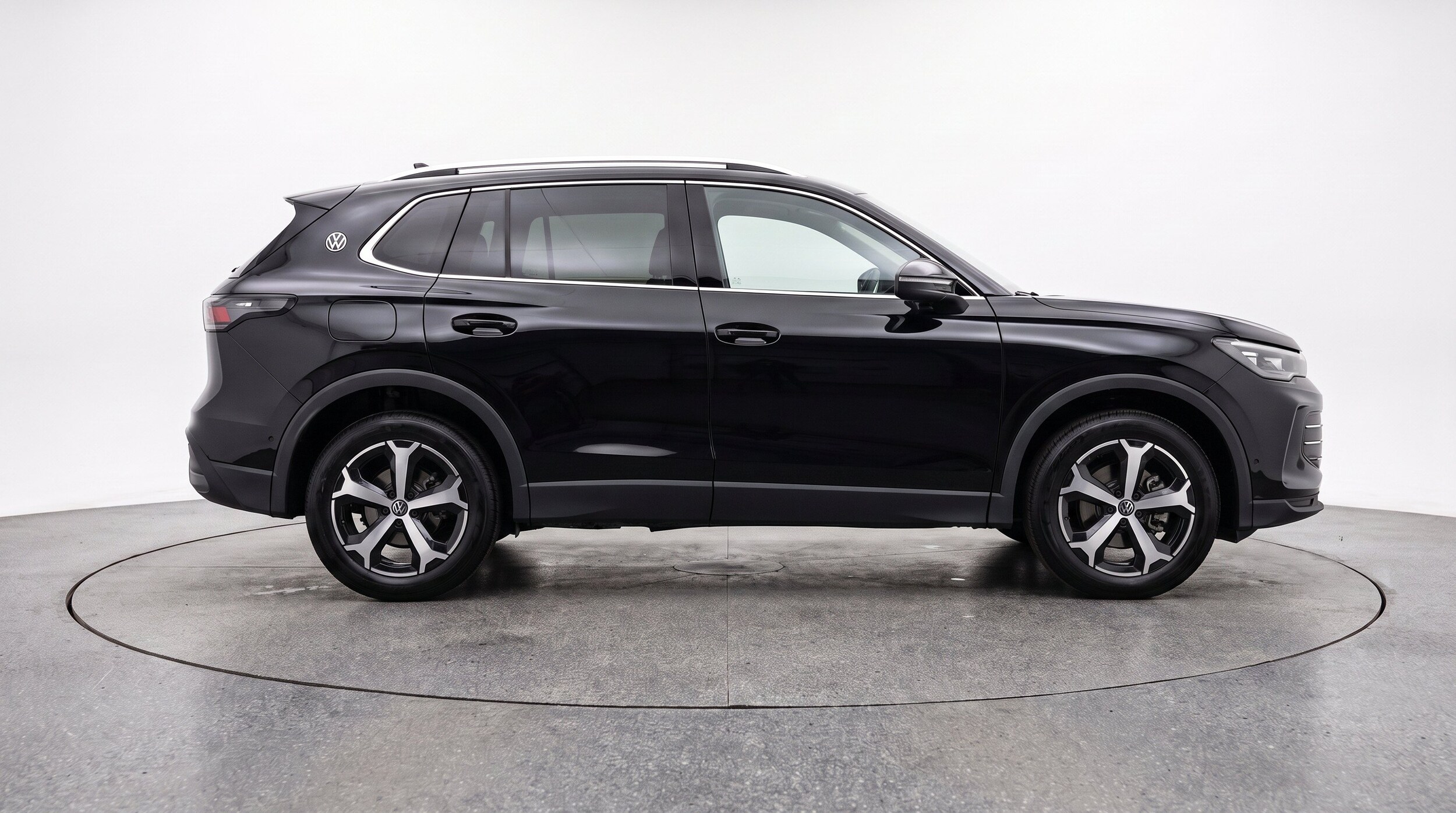 Thumbnail: 2026 Volkswagen Tiguan - 11