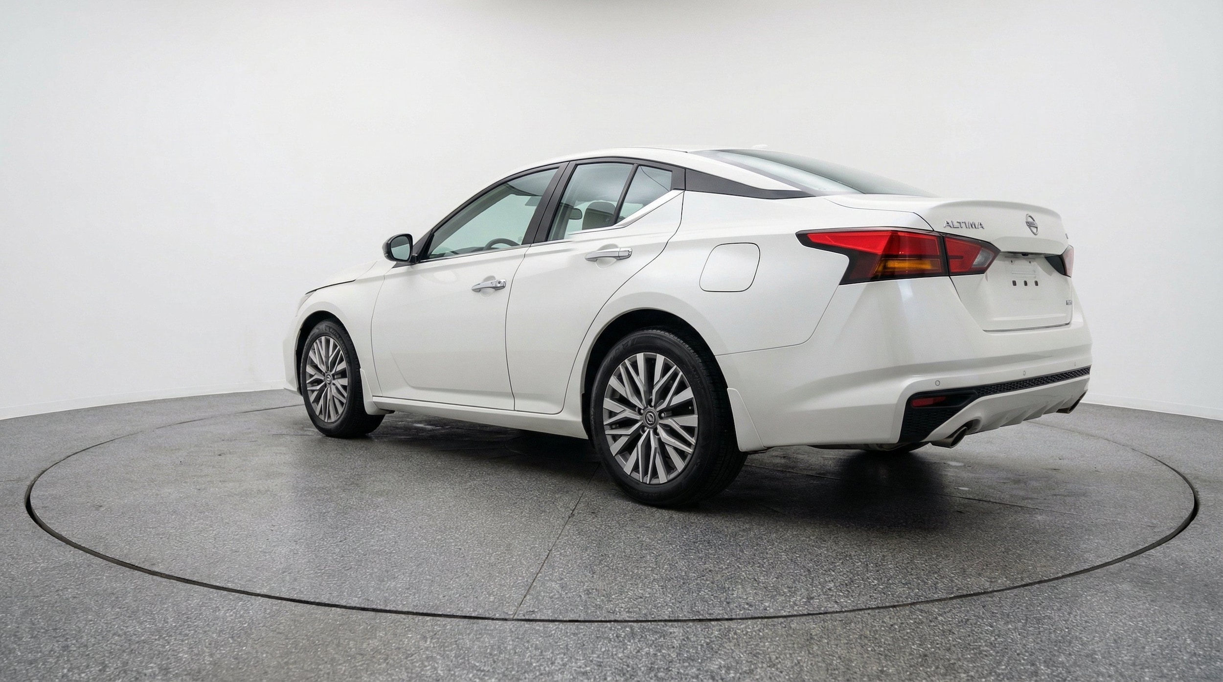 Thumbnail: 2025 Nissan Altima - 6