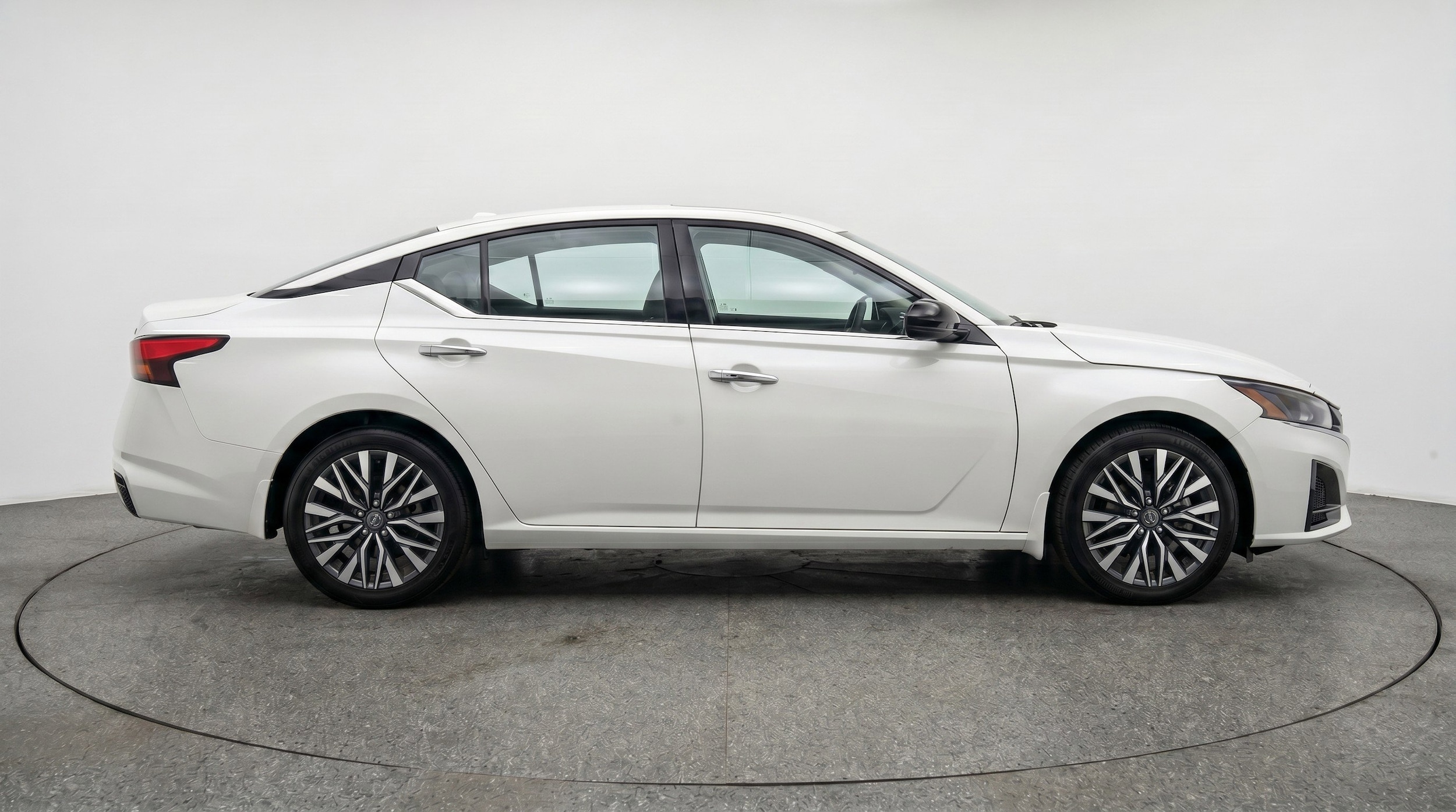 Thumbnail: 2025 Nissan Altima - 11