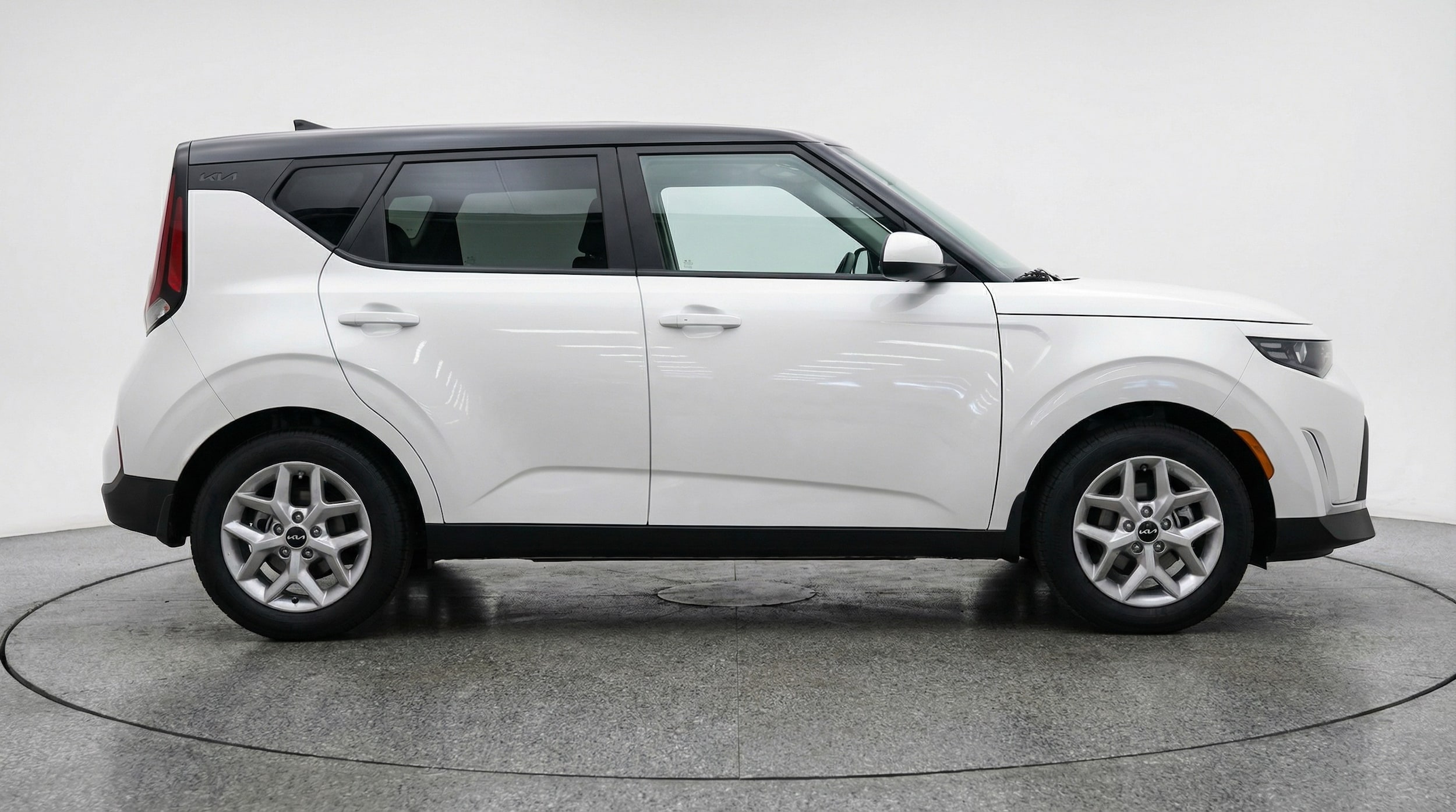 Thumbnail: 2025 Kia Soul - 8