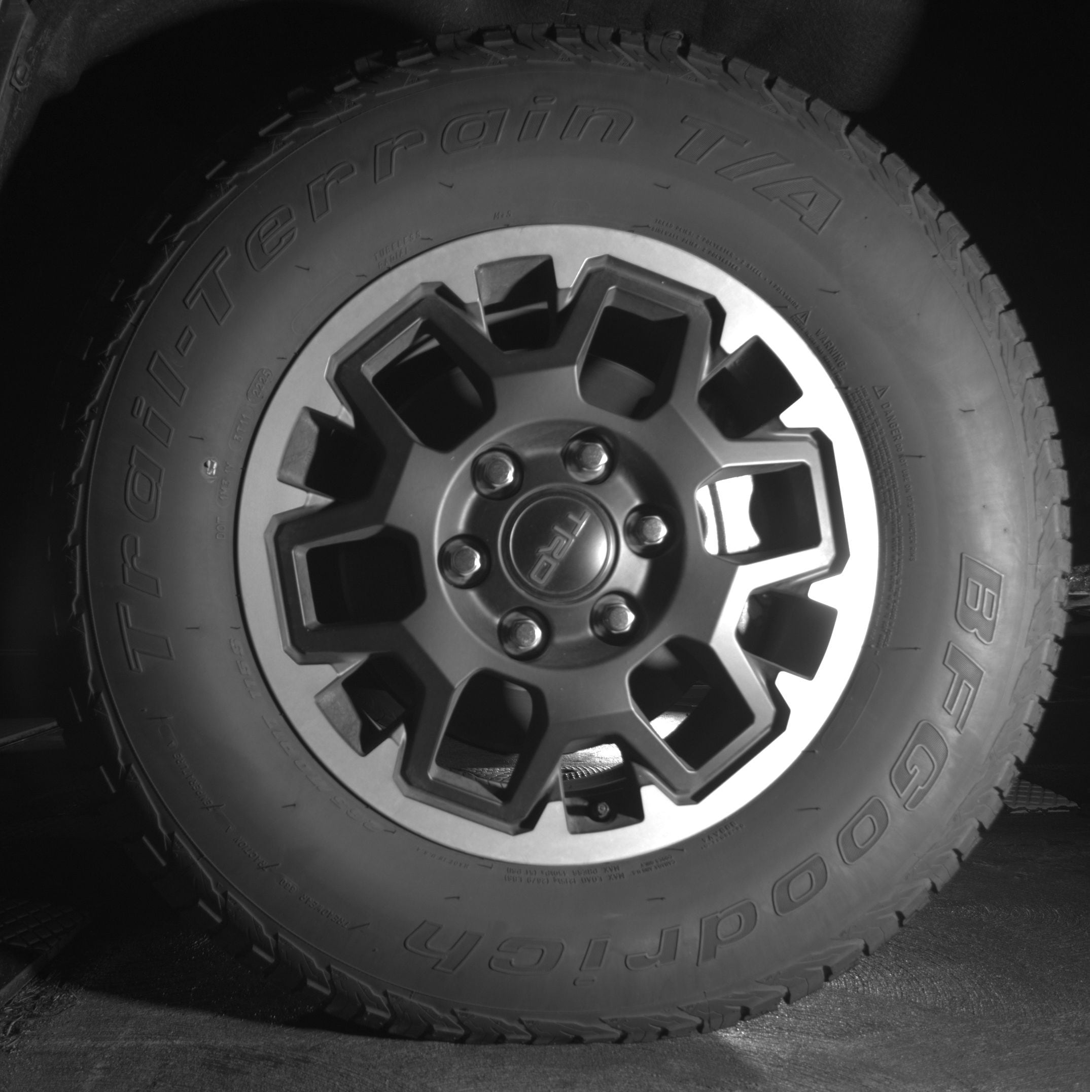 Thumbnail: 2025 Toyota Tacoma - 9