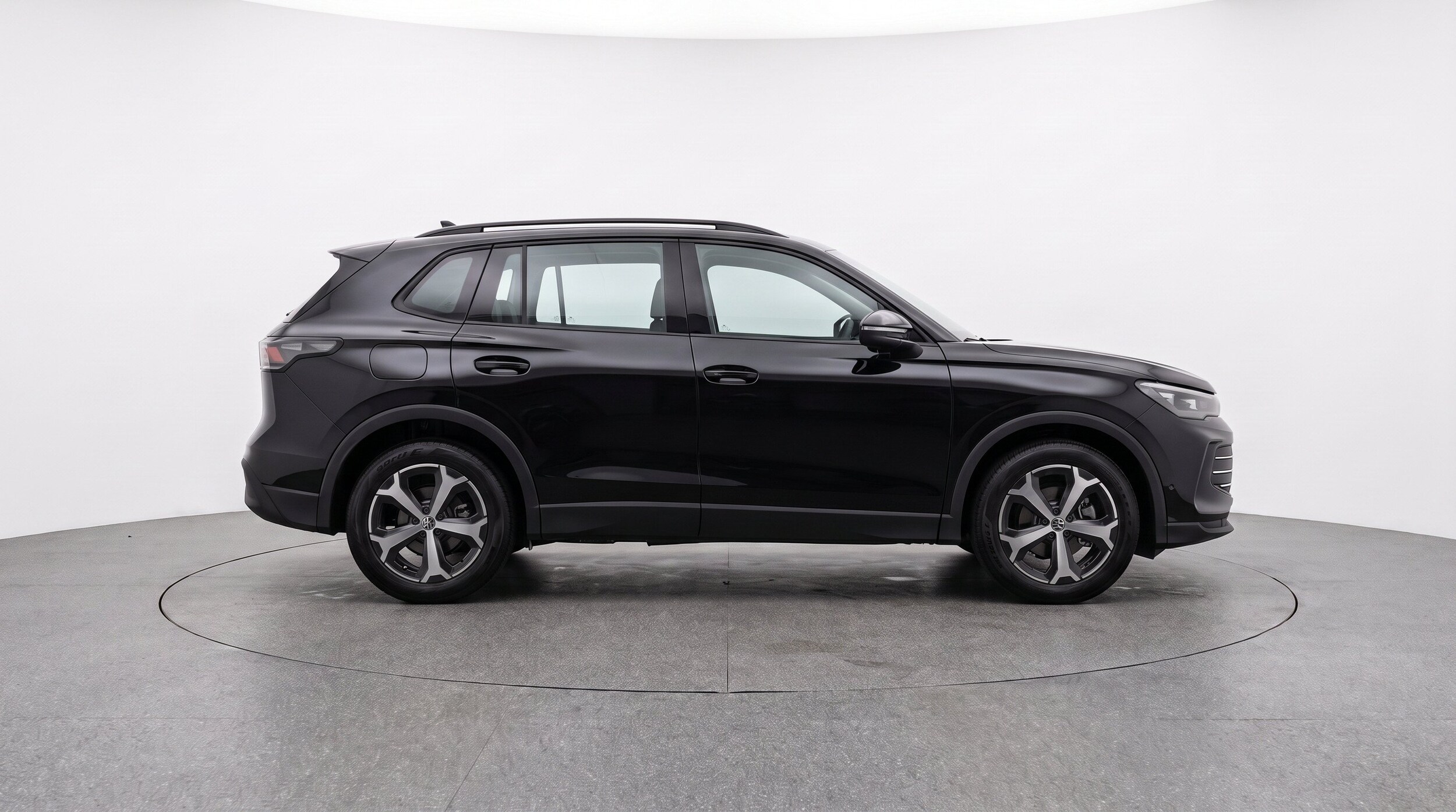 Thumbnail: 2026 Volkswagen Tiguan - 11