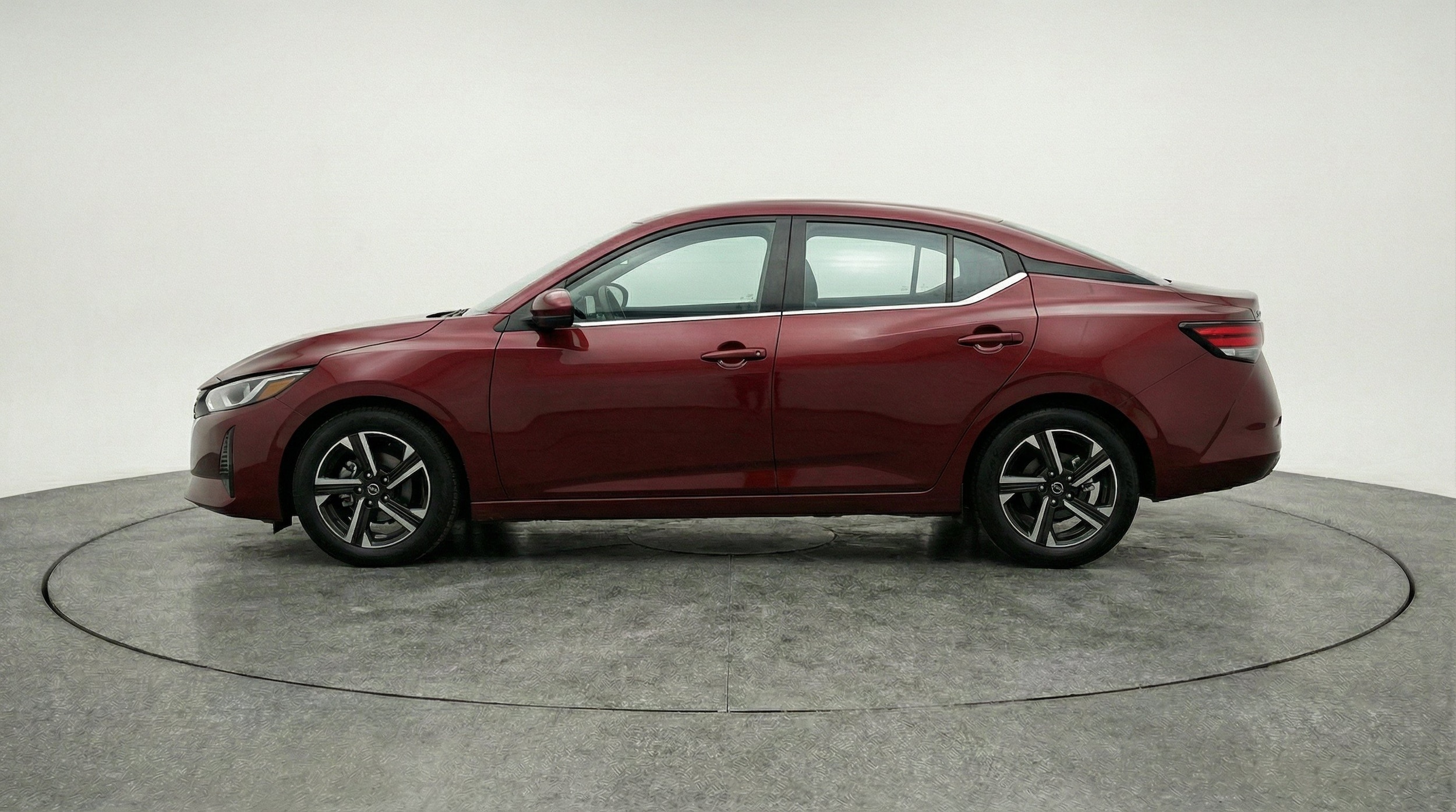 Thumbnail: 2025 Nissan Sentra - 5