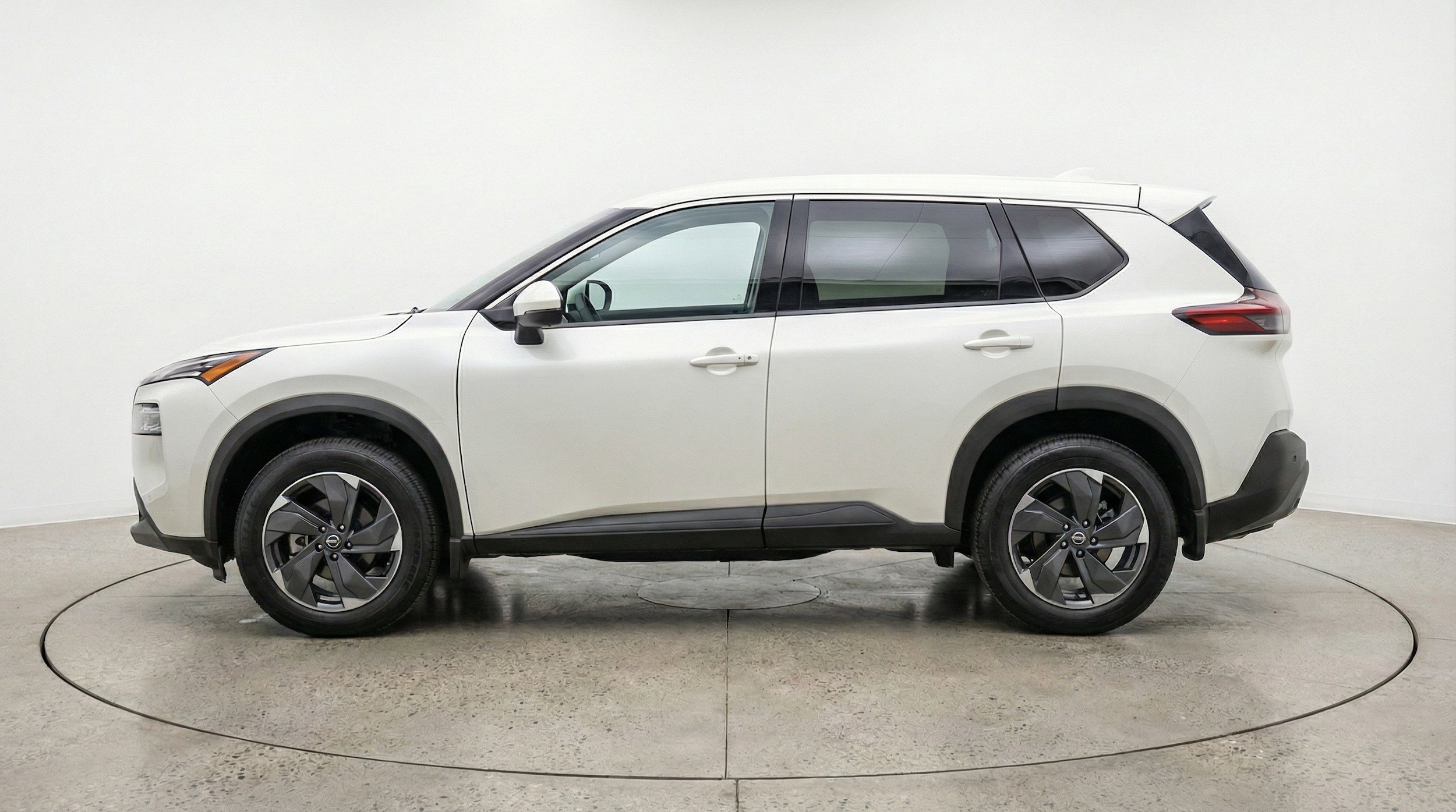 Thumbnail: 2025 Nissan Rogue - 5