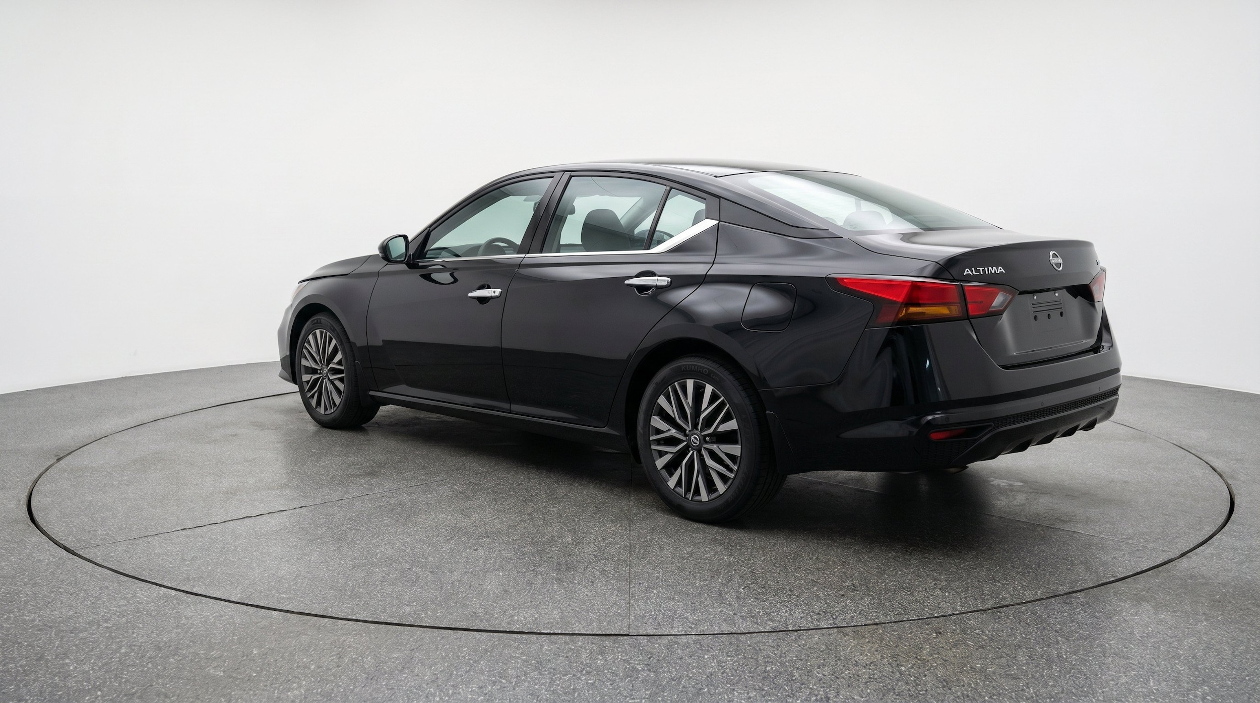 Thumbnail: 2025 Nissan Altima - 6