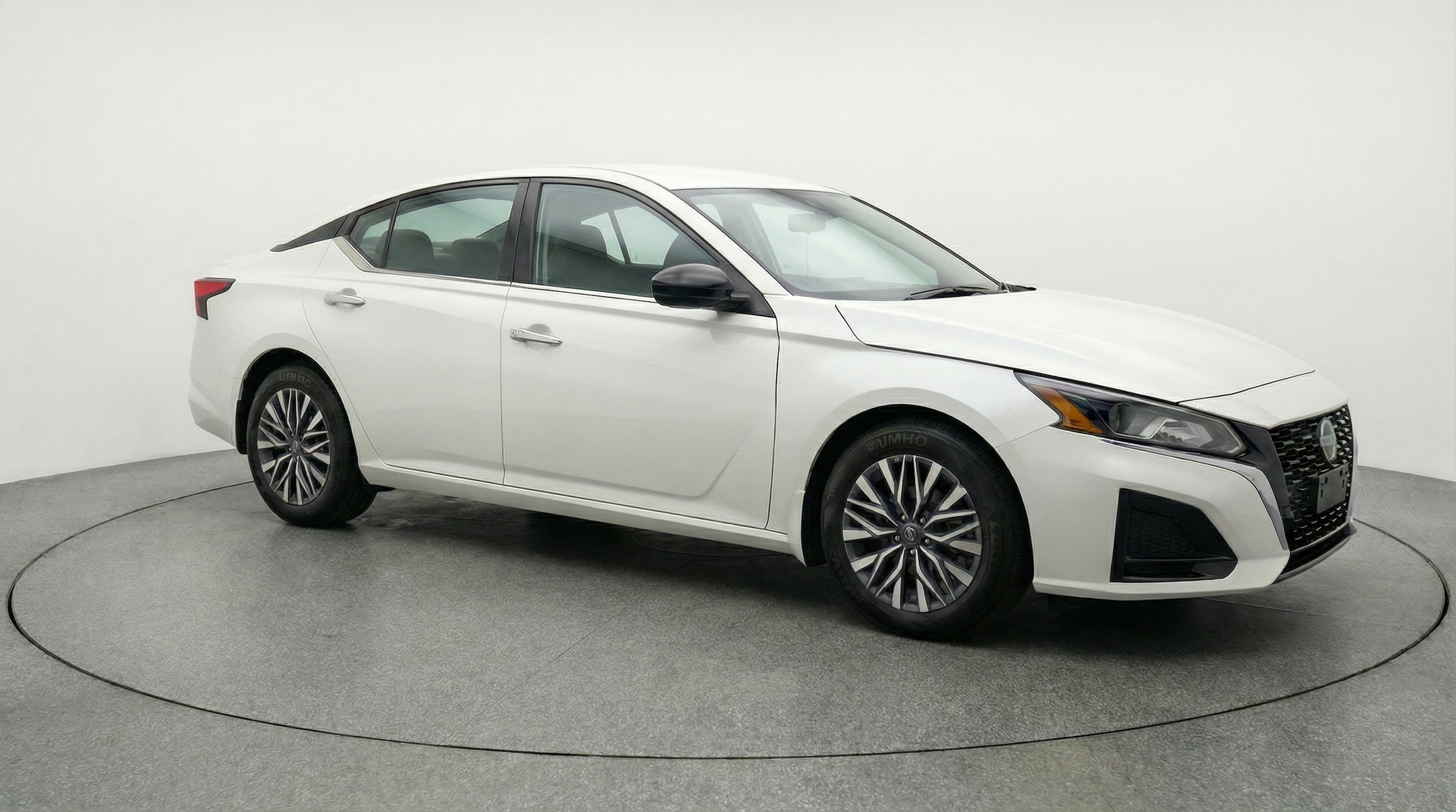 Thumbnail: 2025 Nissan Altima - 1