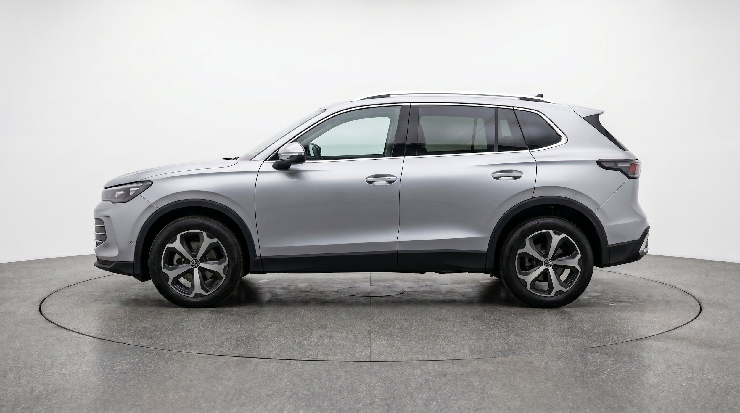 Thumbnail: 2026 Volkswagen Tiguan - 5