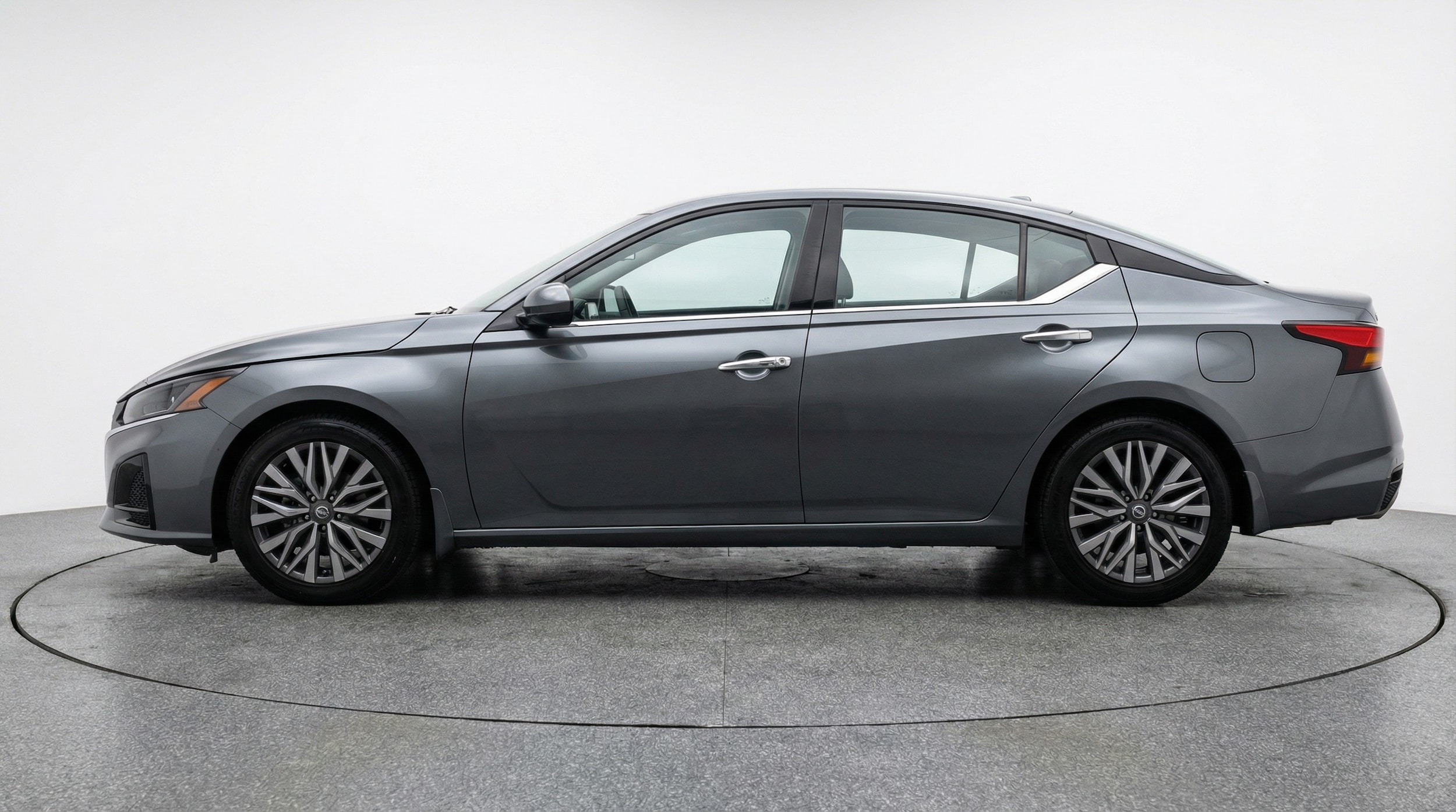 Thumbnail: 2025 Nissan Altima - 4