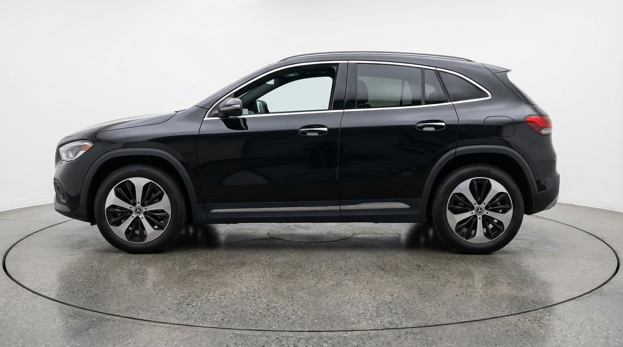 Thumbnail: 2025 Mercedes-Benz GLA - 4