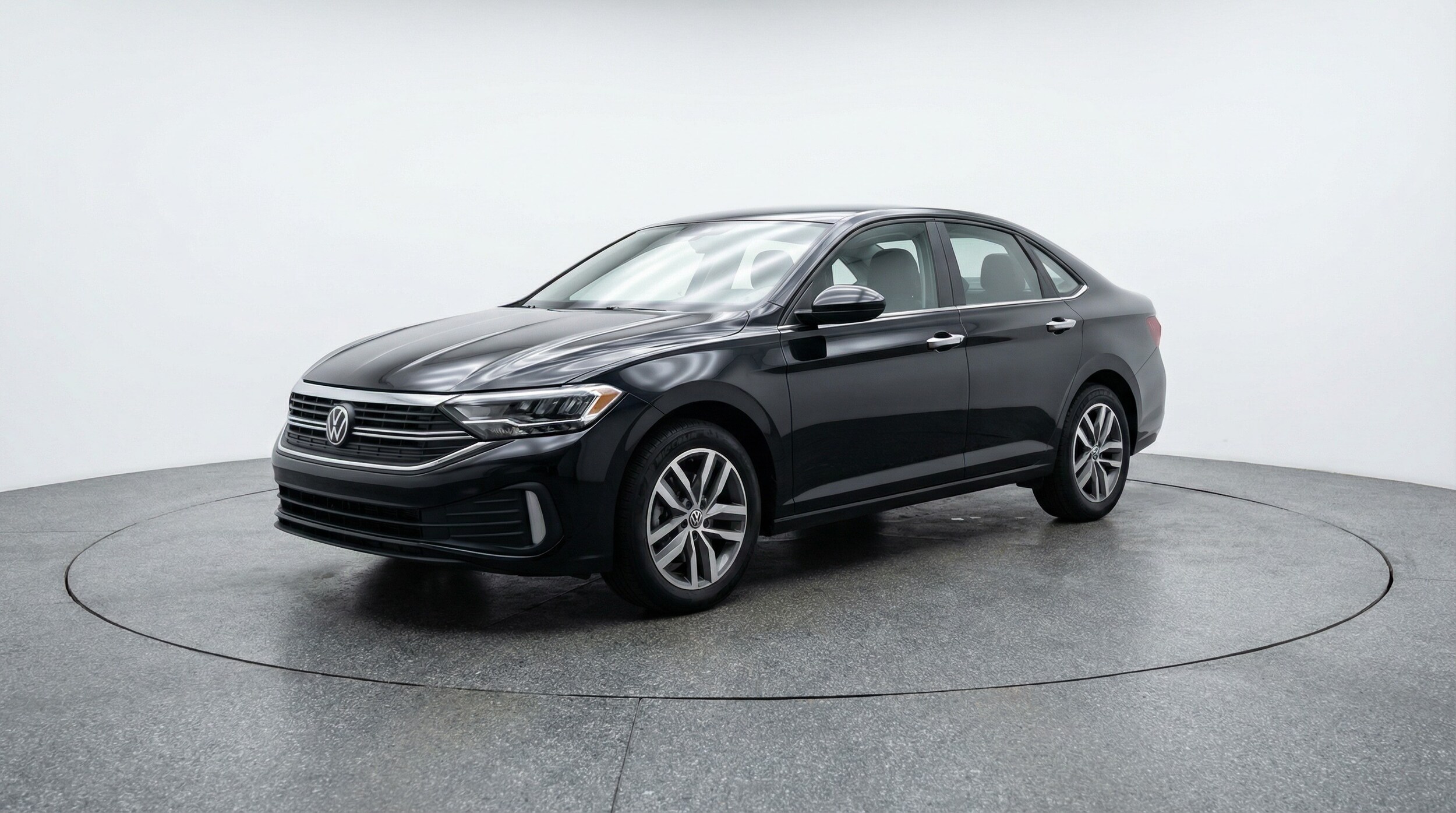 Thumbnail: 2025 Volkswagen Jetta - 3