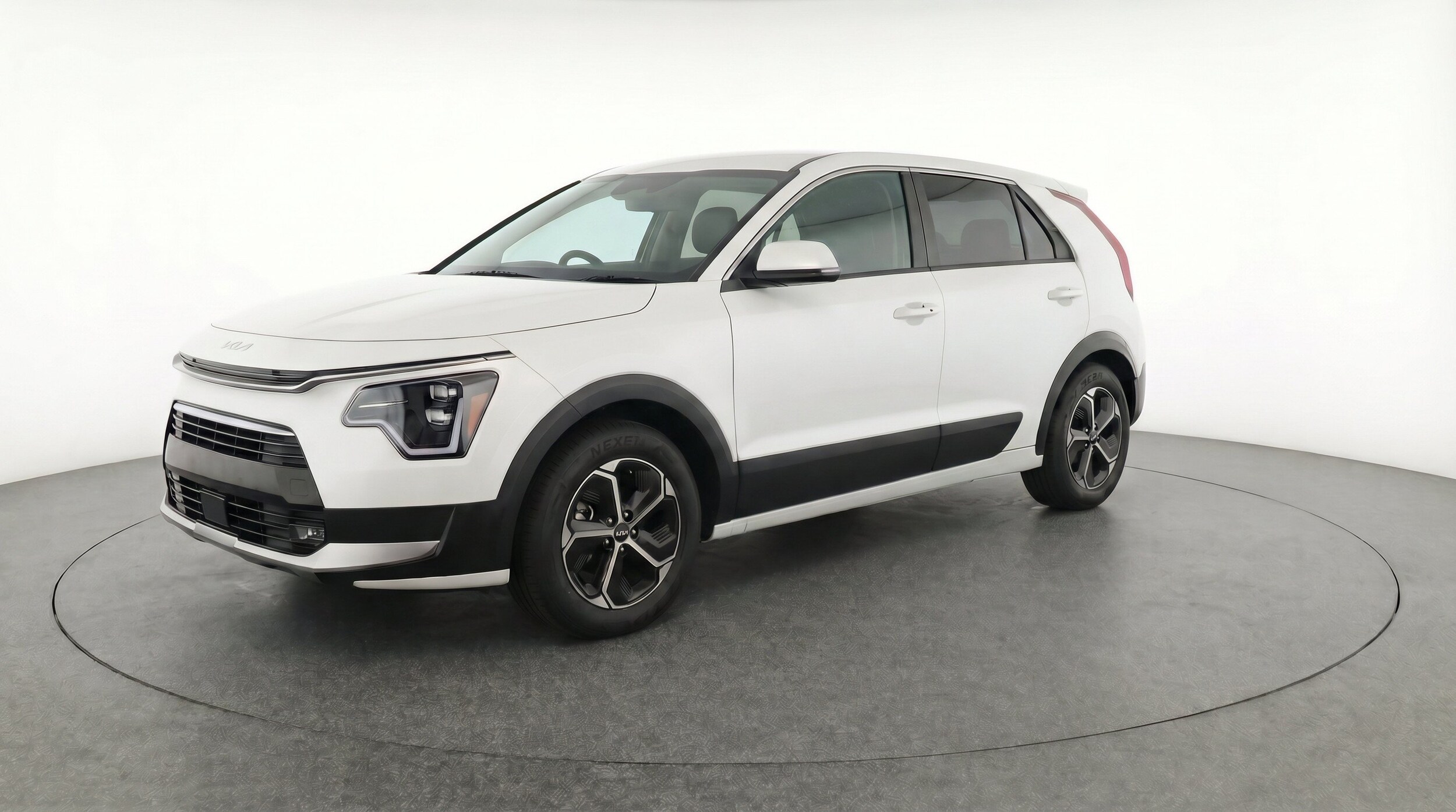 Thumbnail: 2026 Kia Niro - 3