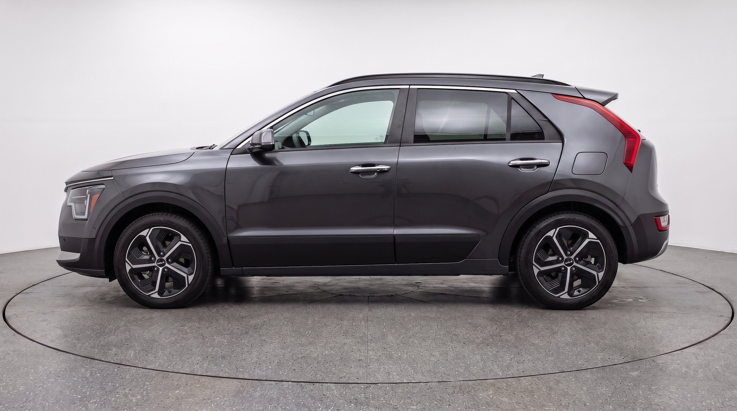 Thumbnail: 2026 Kia Niro - 5