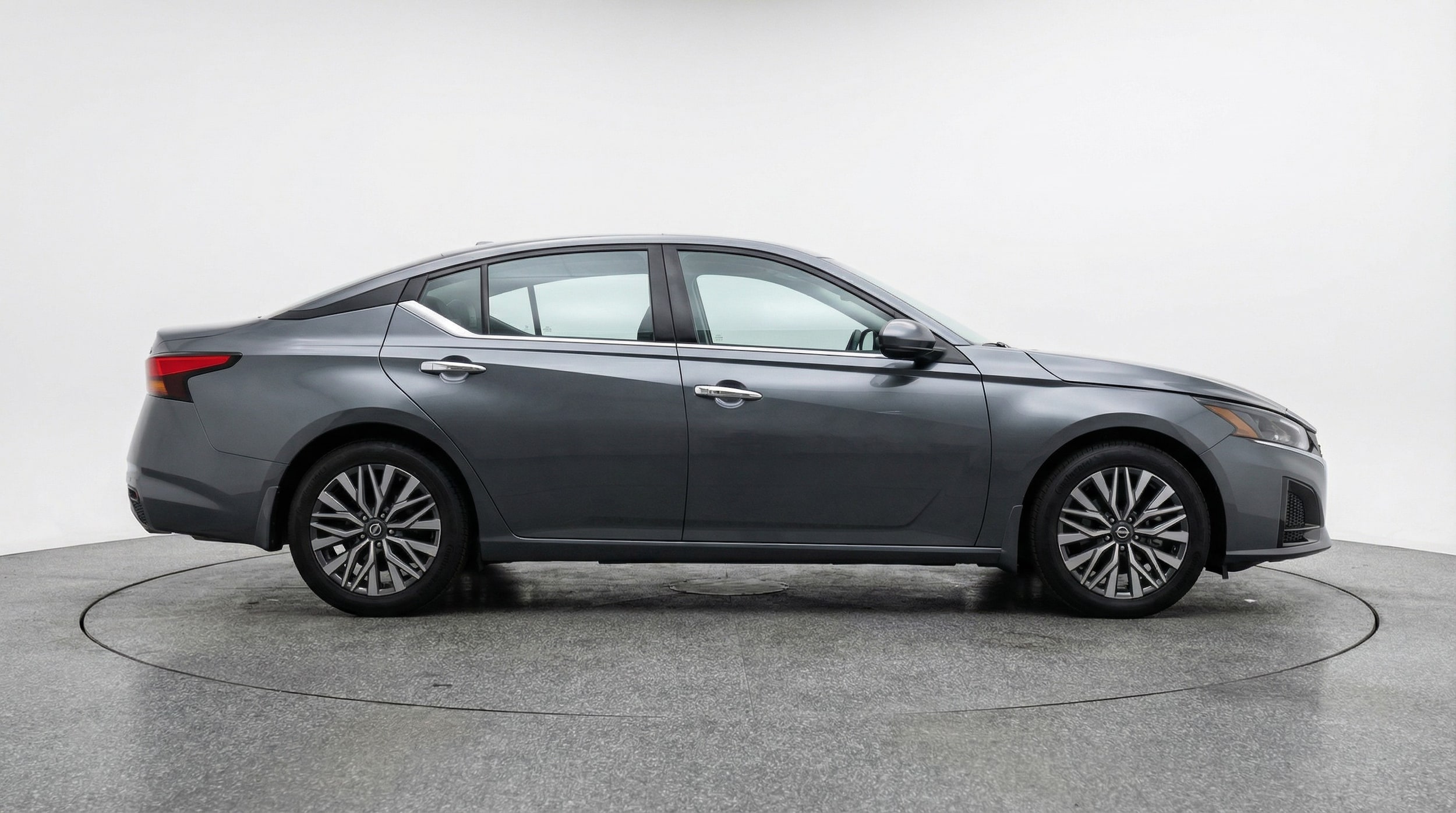 Thumbnail: 2025 Nissan Altima - 8