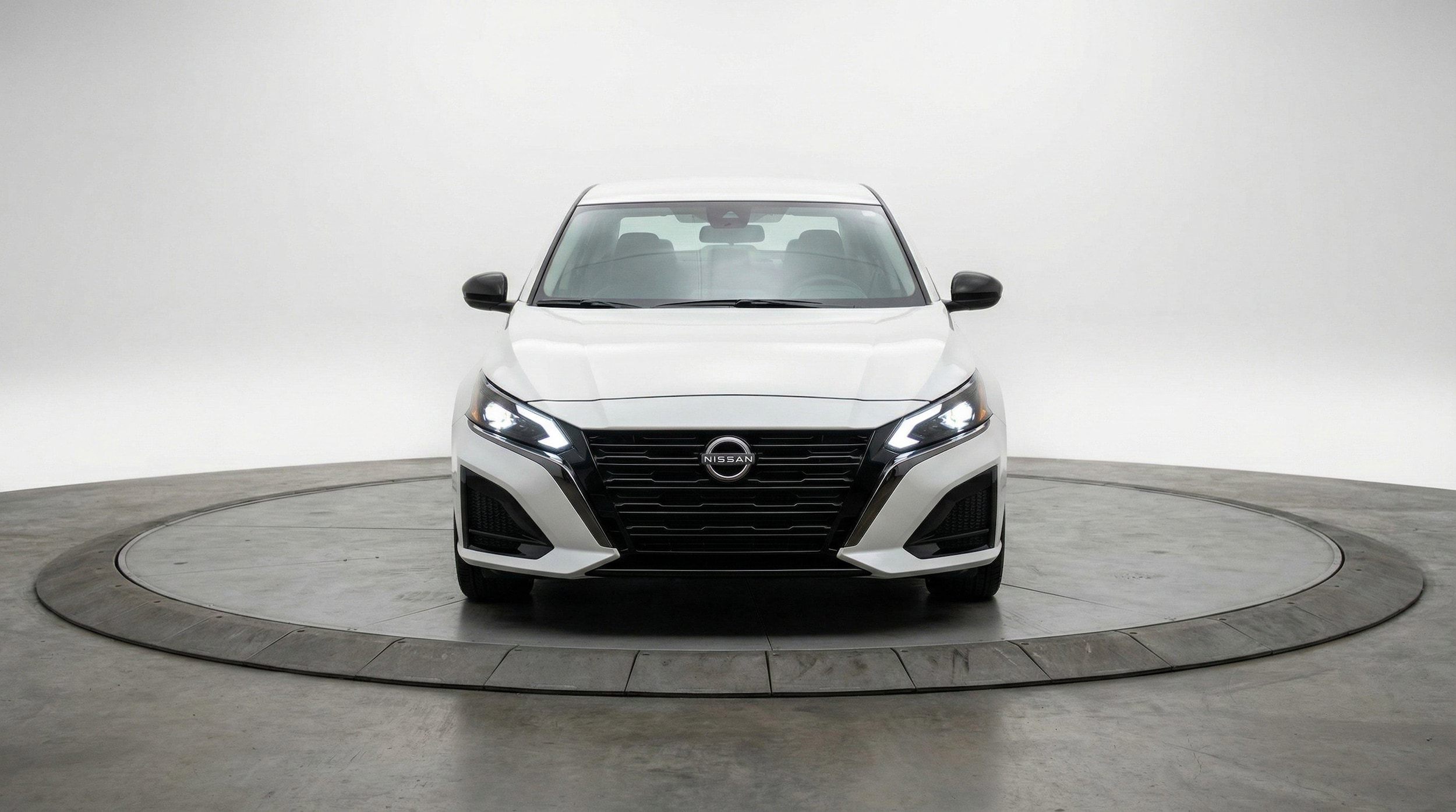 Thumbnail: 2025 Nissan Altima - 2