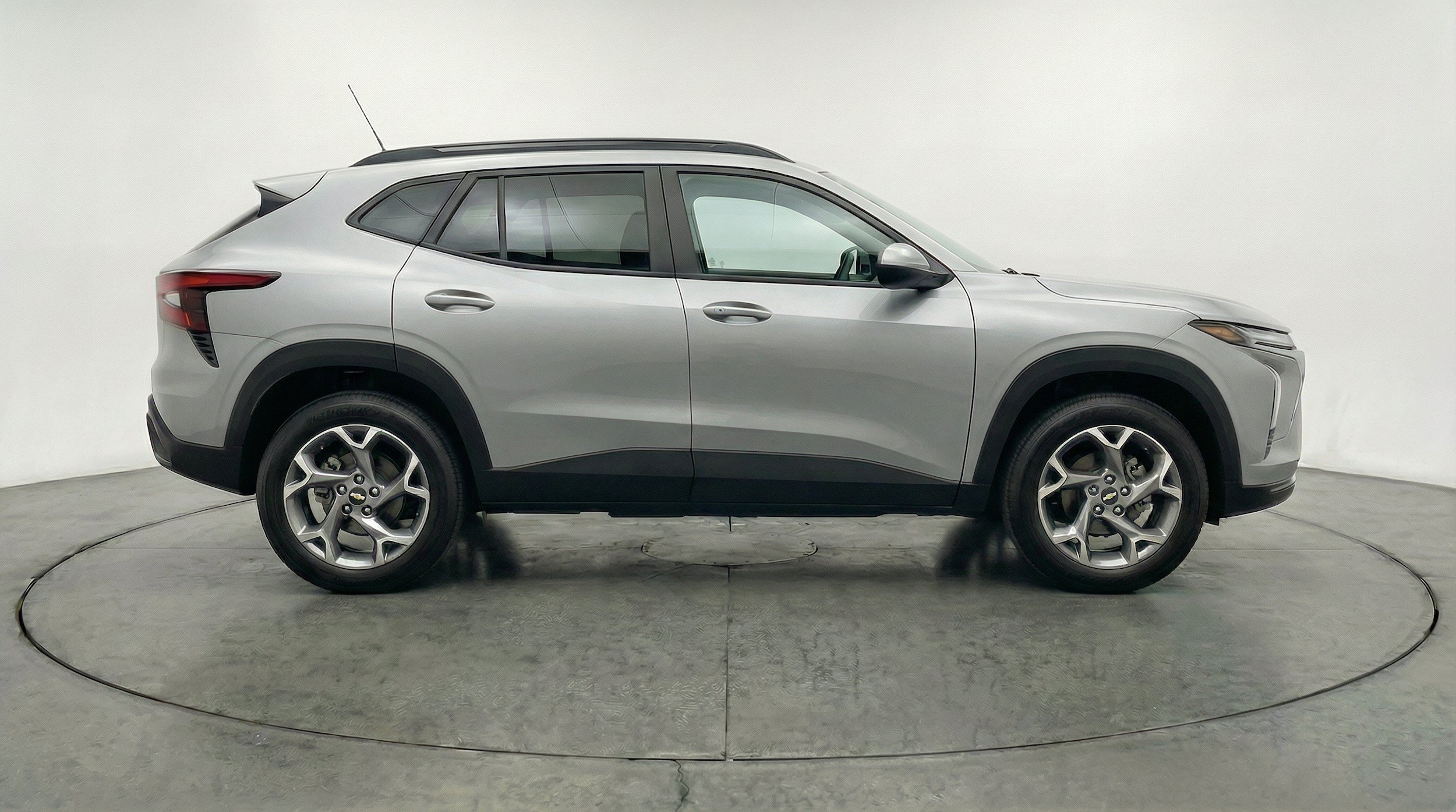 Thumbnail: 2025 Chevrolet Trax - 11