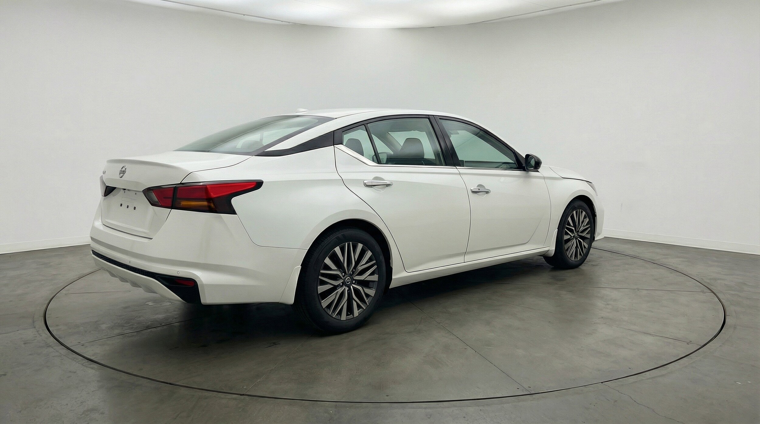 Thumbnail: 2025 Nissan Altima - 9