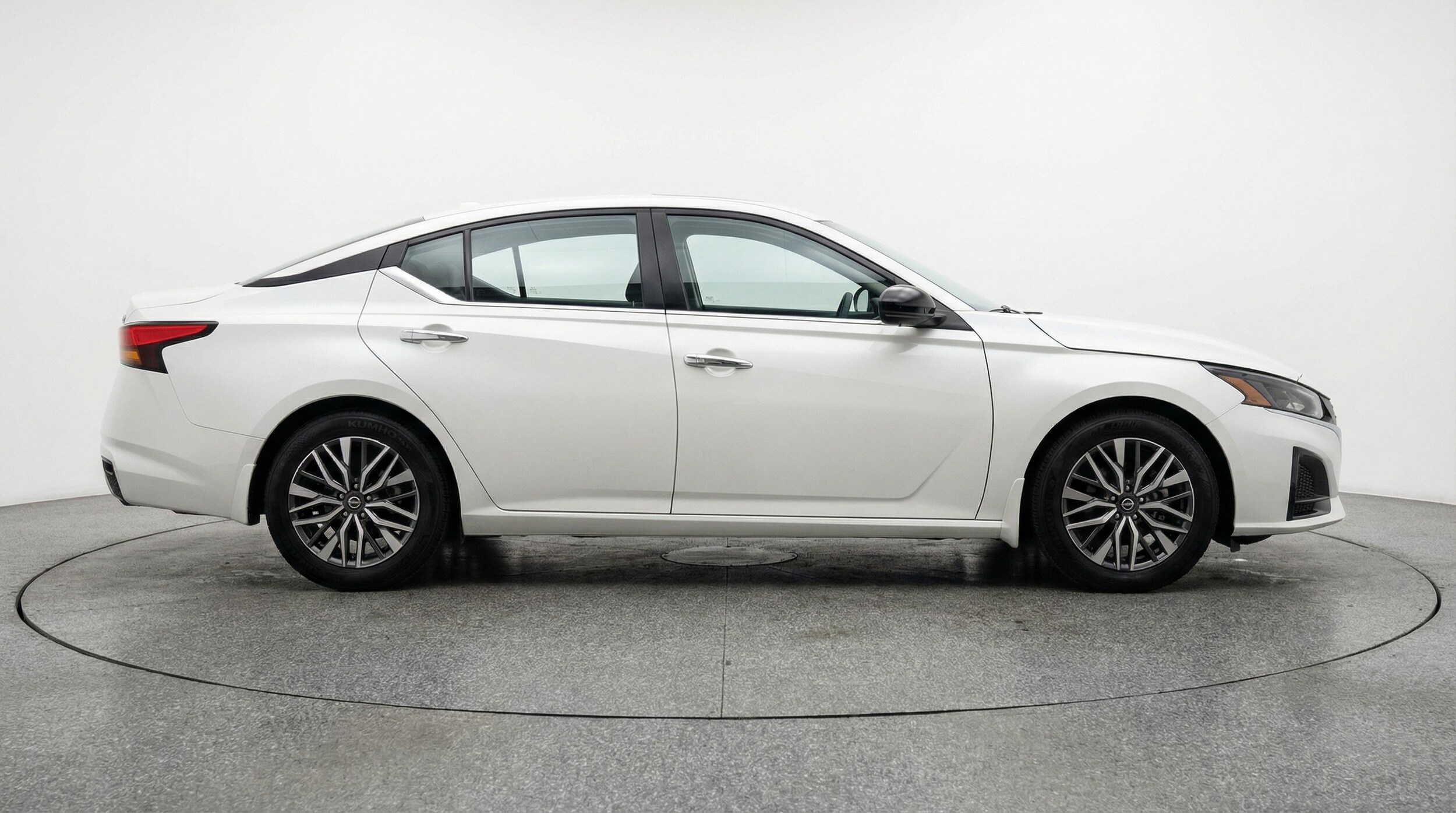 Thumbnail: 2025 Nissan Altima - 8