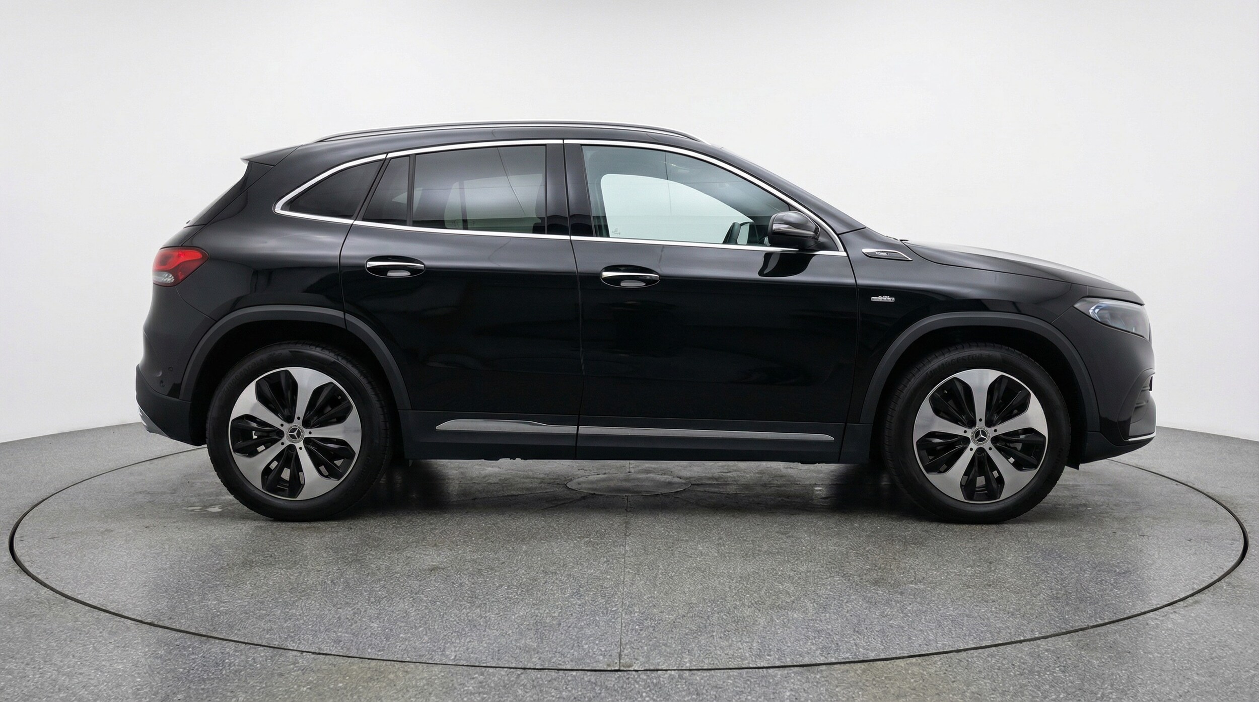 Thumbnail: 2025 Mercedes-Benz GLA - 8