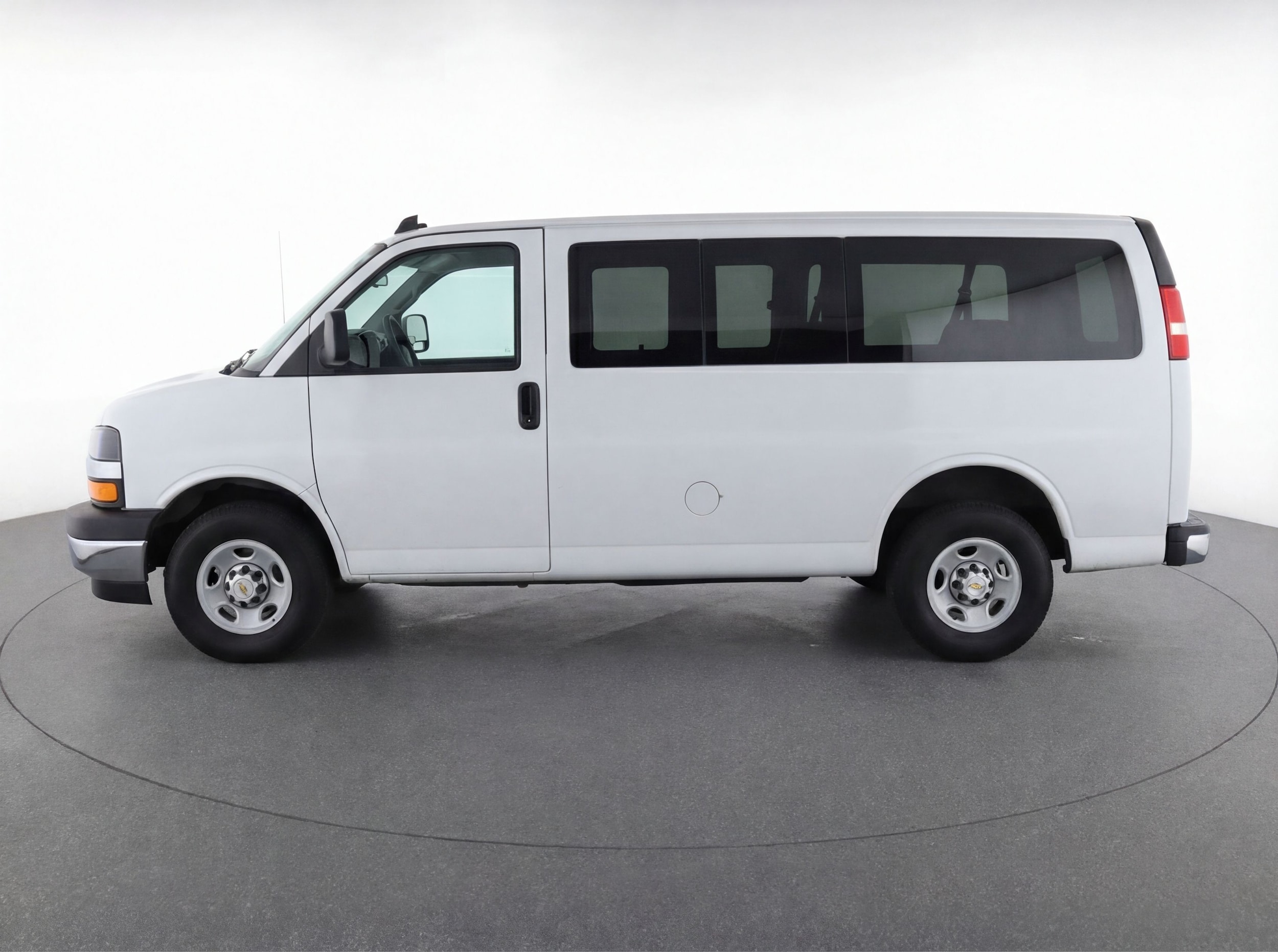 Thumbnail: 2025 Chevrolet Express - 4