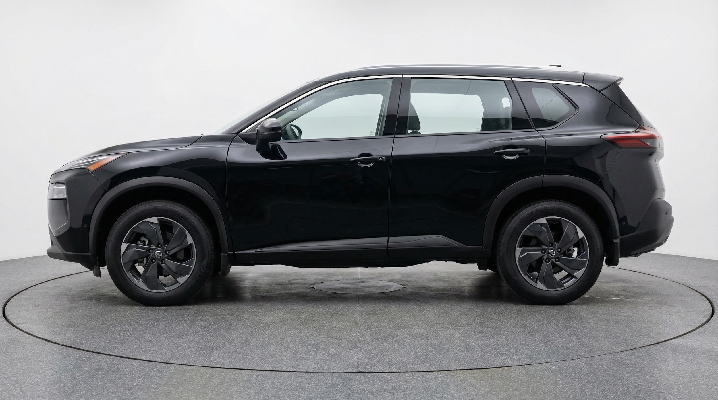 Thumbnail: 2025 Nissan Rogue - 4