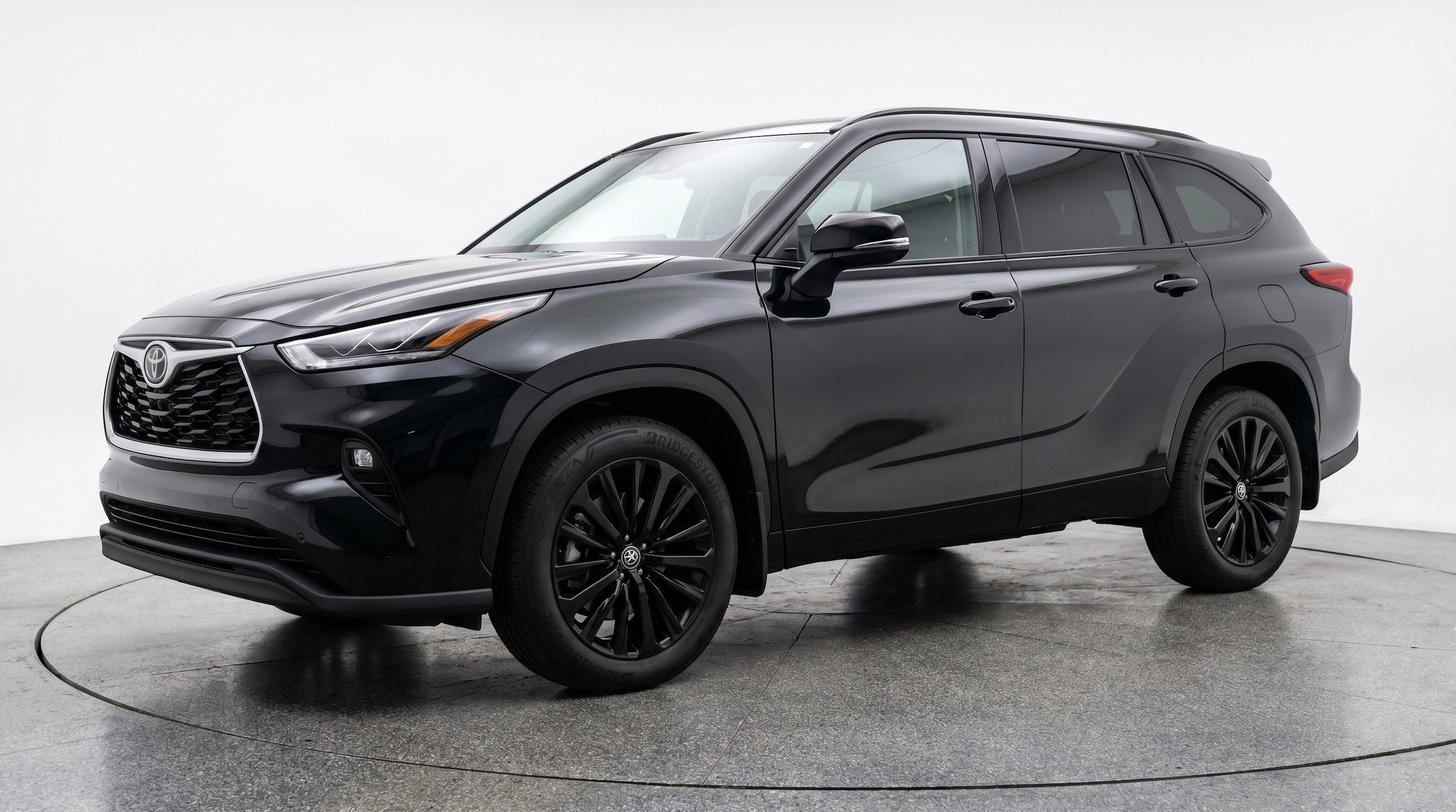 Thumbnail: 2025 Toyota Highlander - 3
