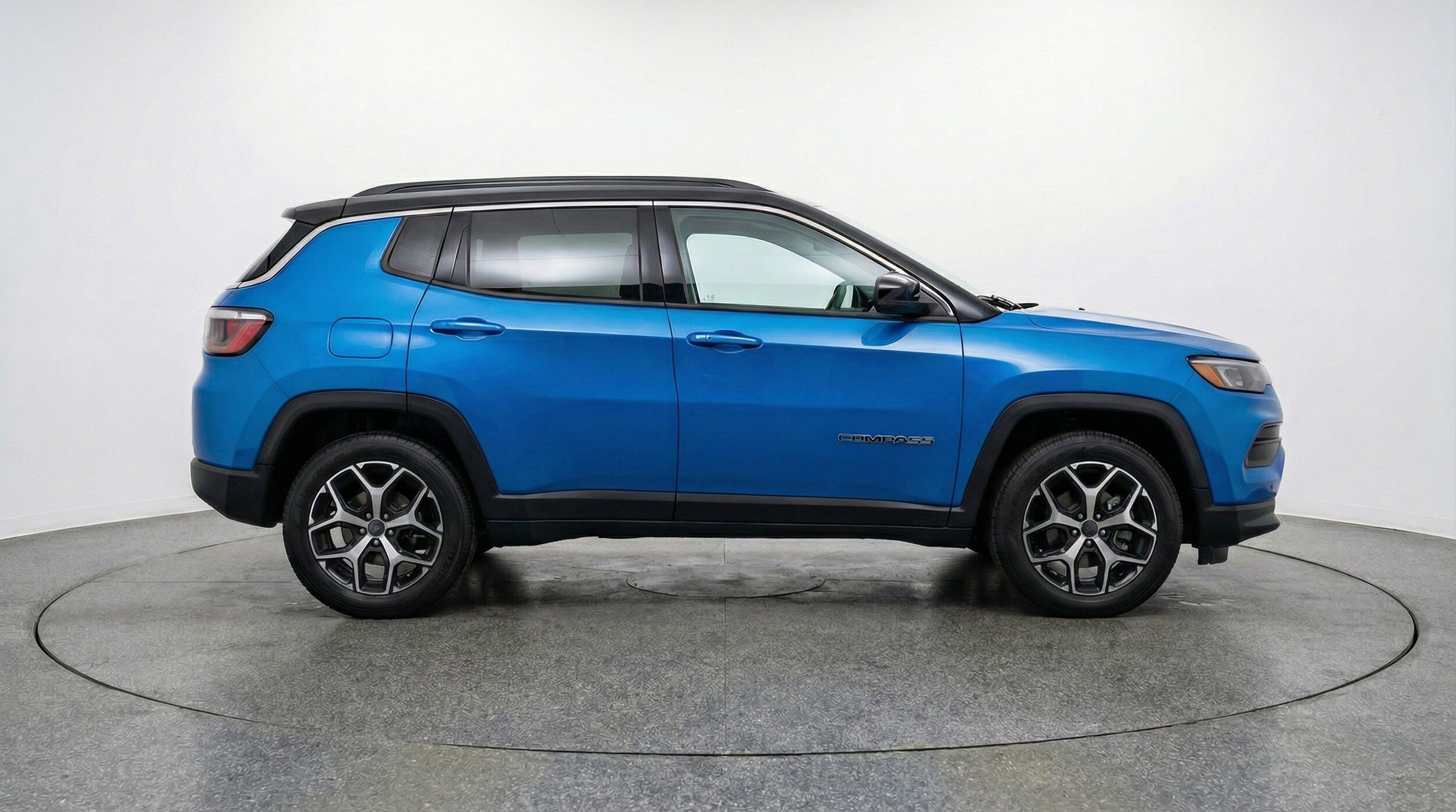 Thumbnail: 2025 Jeep Compass - 11