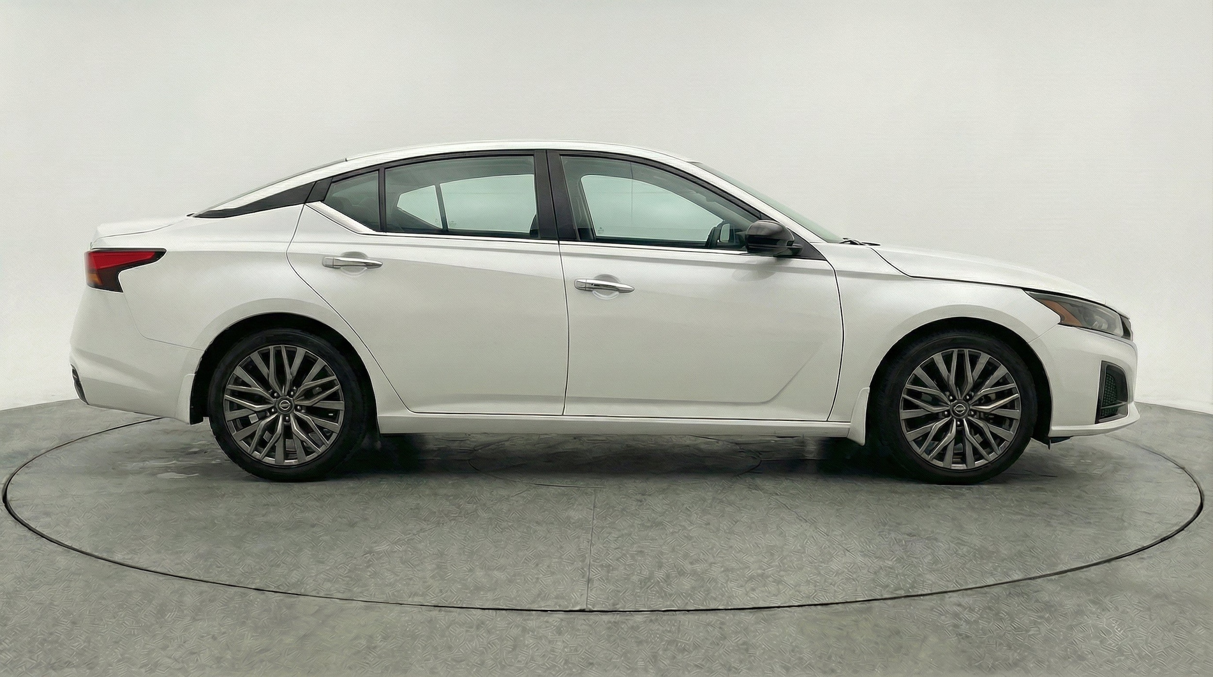 Thumbnail: 2025 Nissan Altima - 11