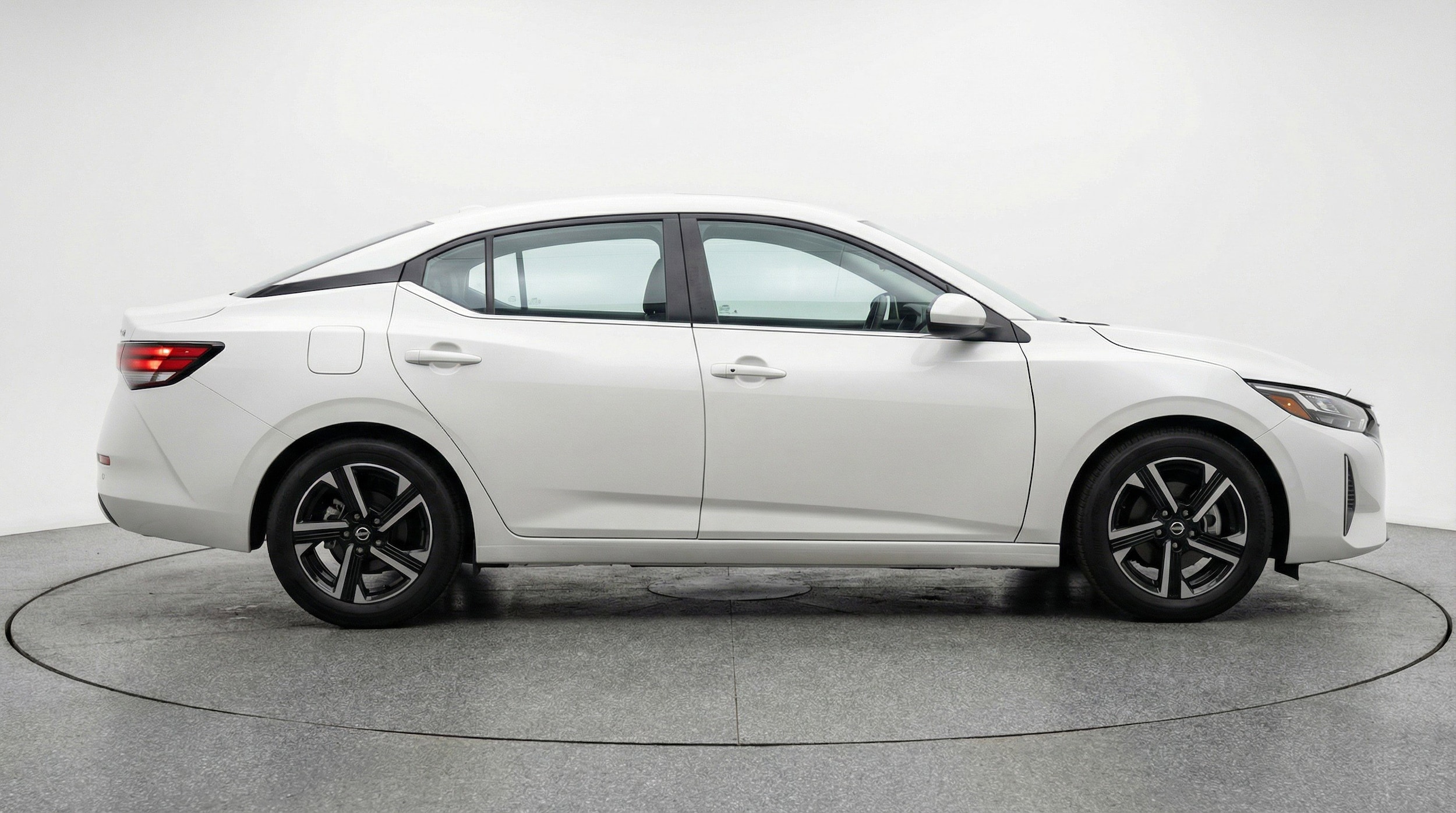 Thumbnail: 2025 Nissan Sentra - 11