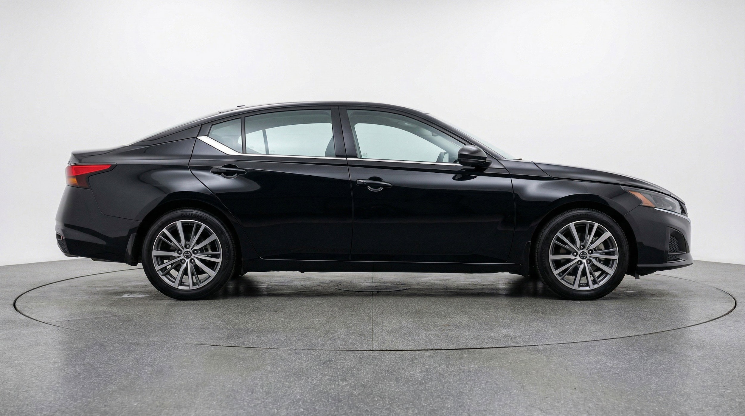 Thumbnail: 2025 Nissan Altima - 11