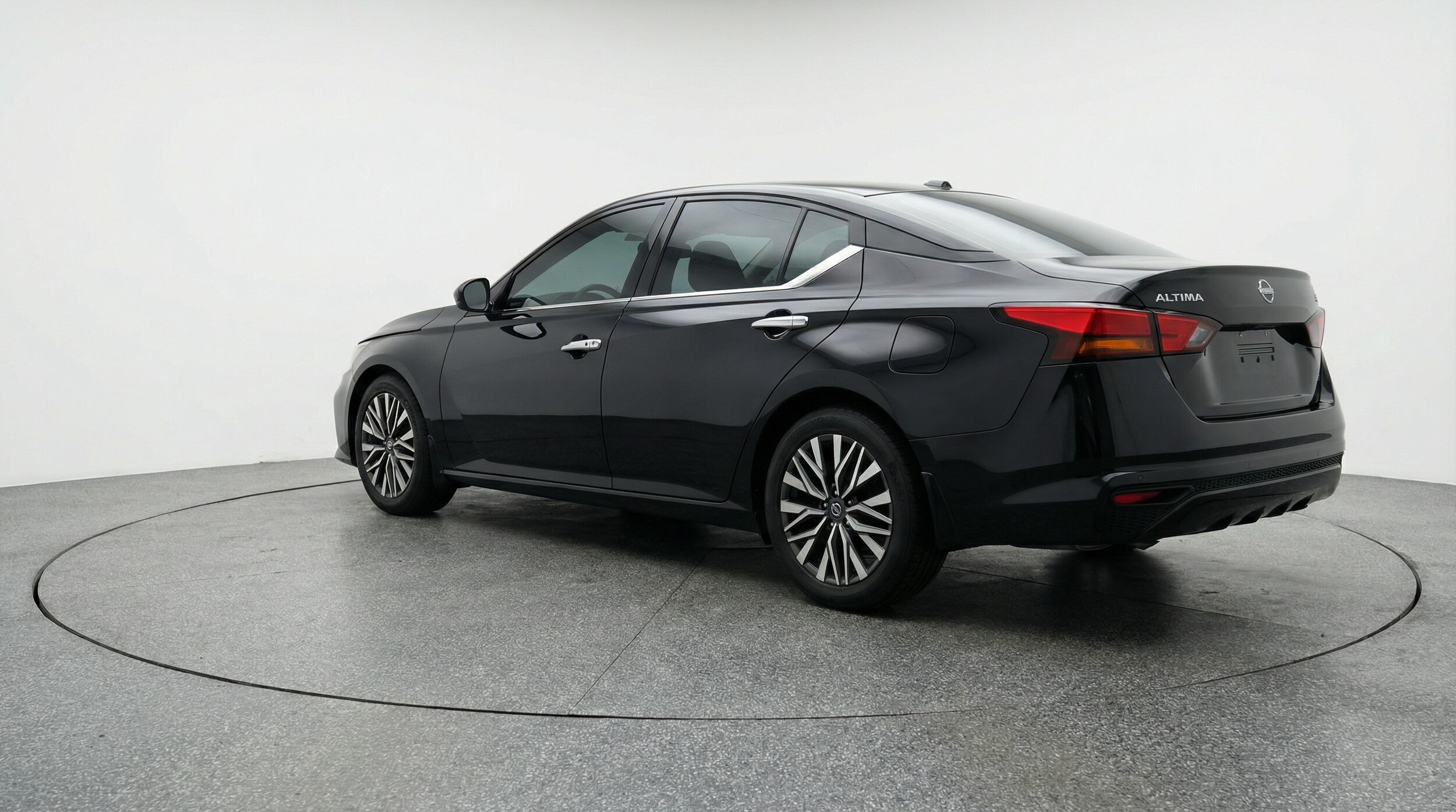 Thumbnail: 2025 Nissan Altima - 5