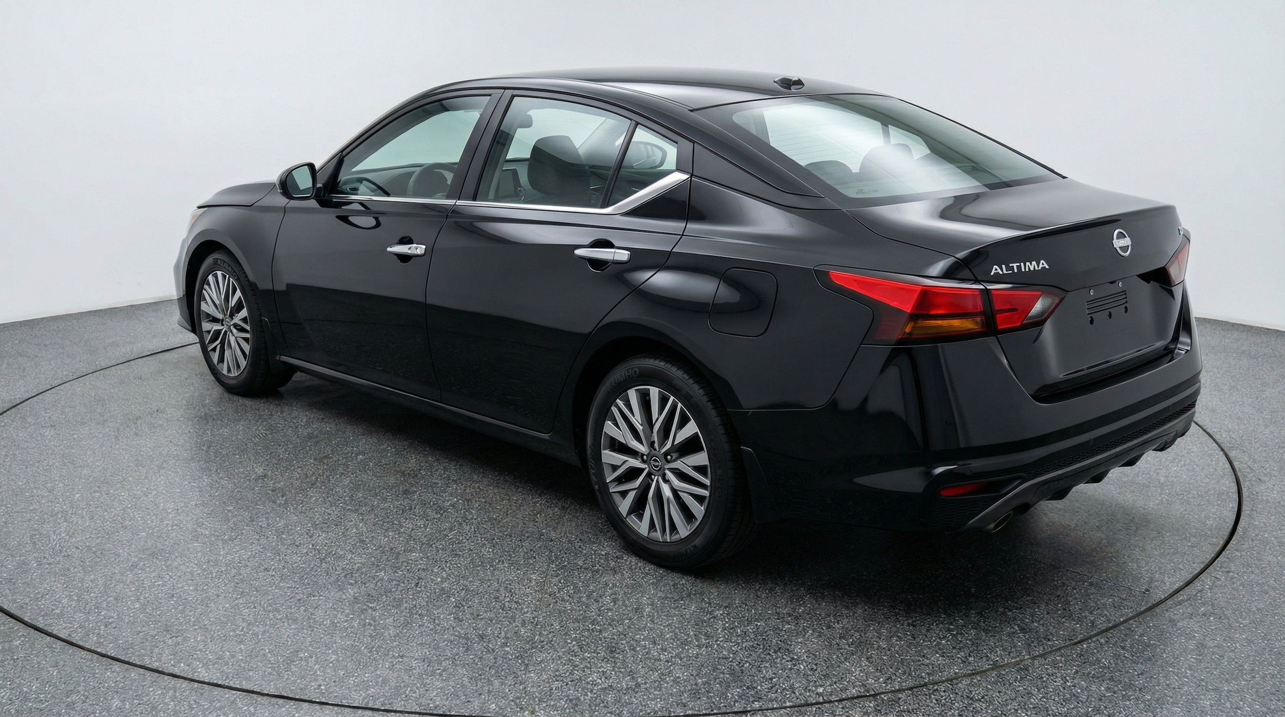 Thumbnail: 2025 Nissan Altima - 6