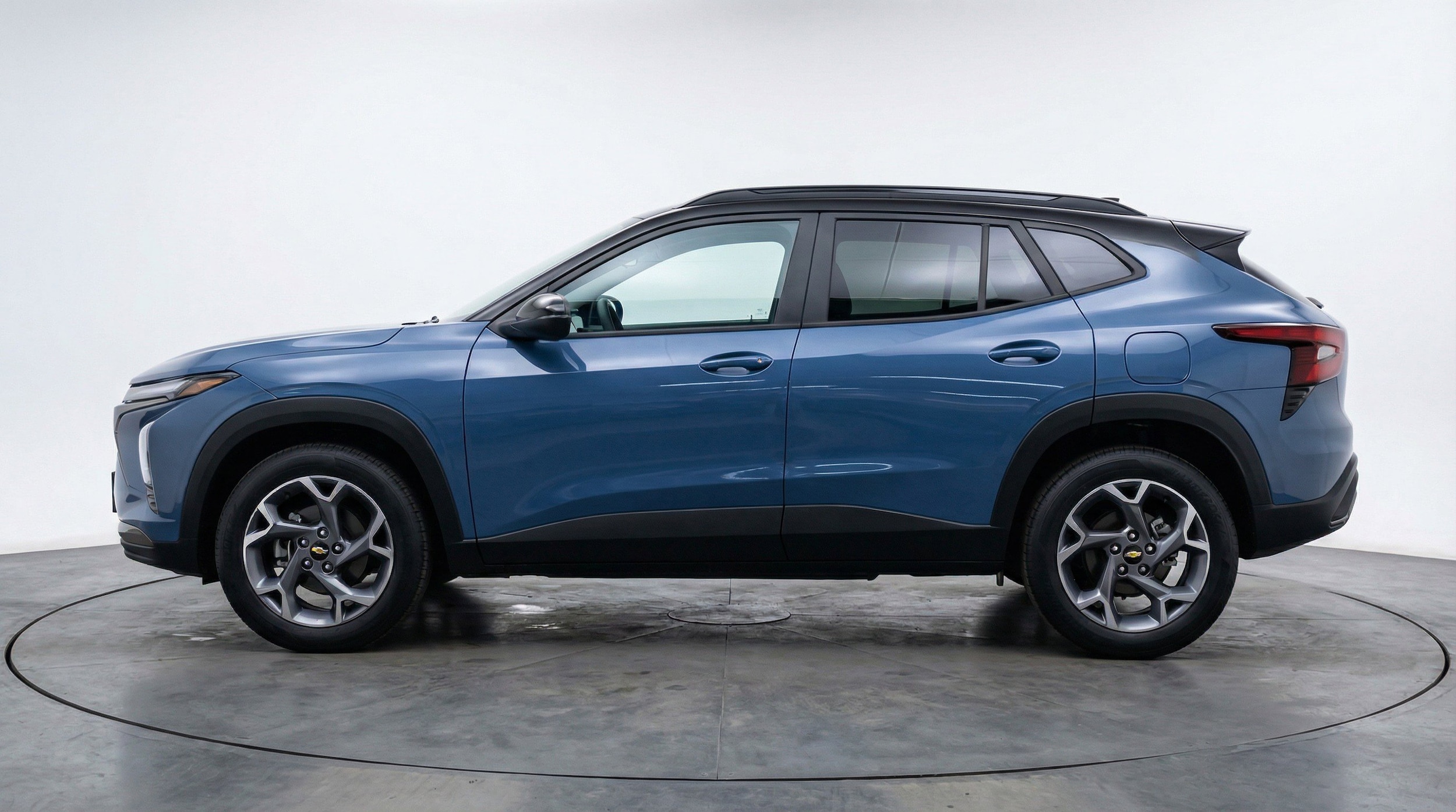 Thumbnail: 2025 Chevrolet Trax - 5